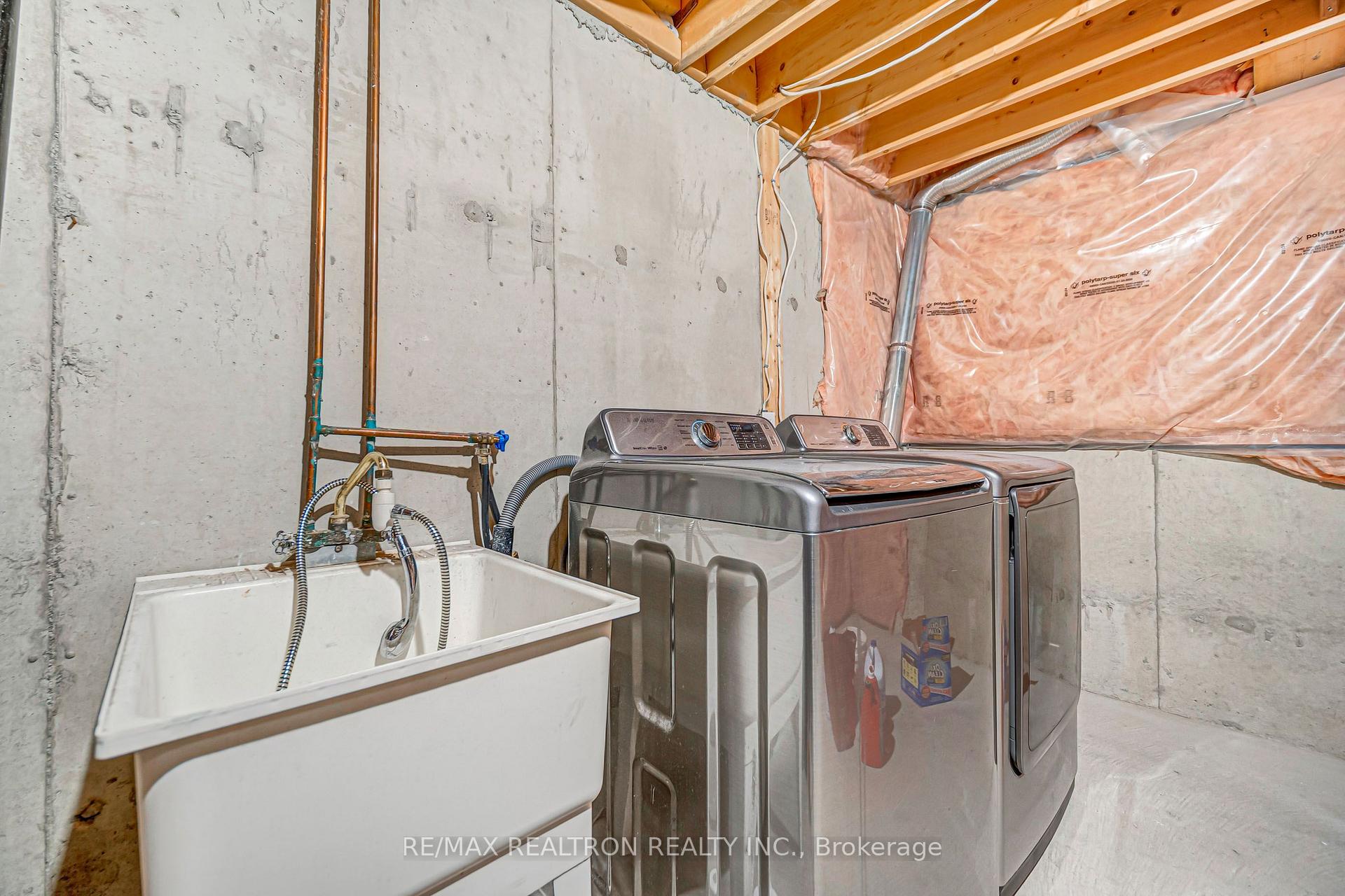 Photo 48 of 10 Macgregor Avenue, Richmond Hill, Langstaff — HOMEH
