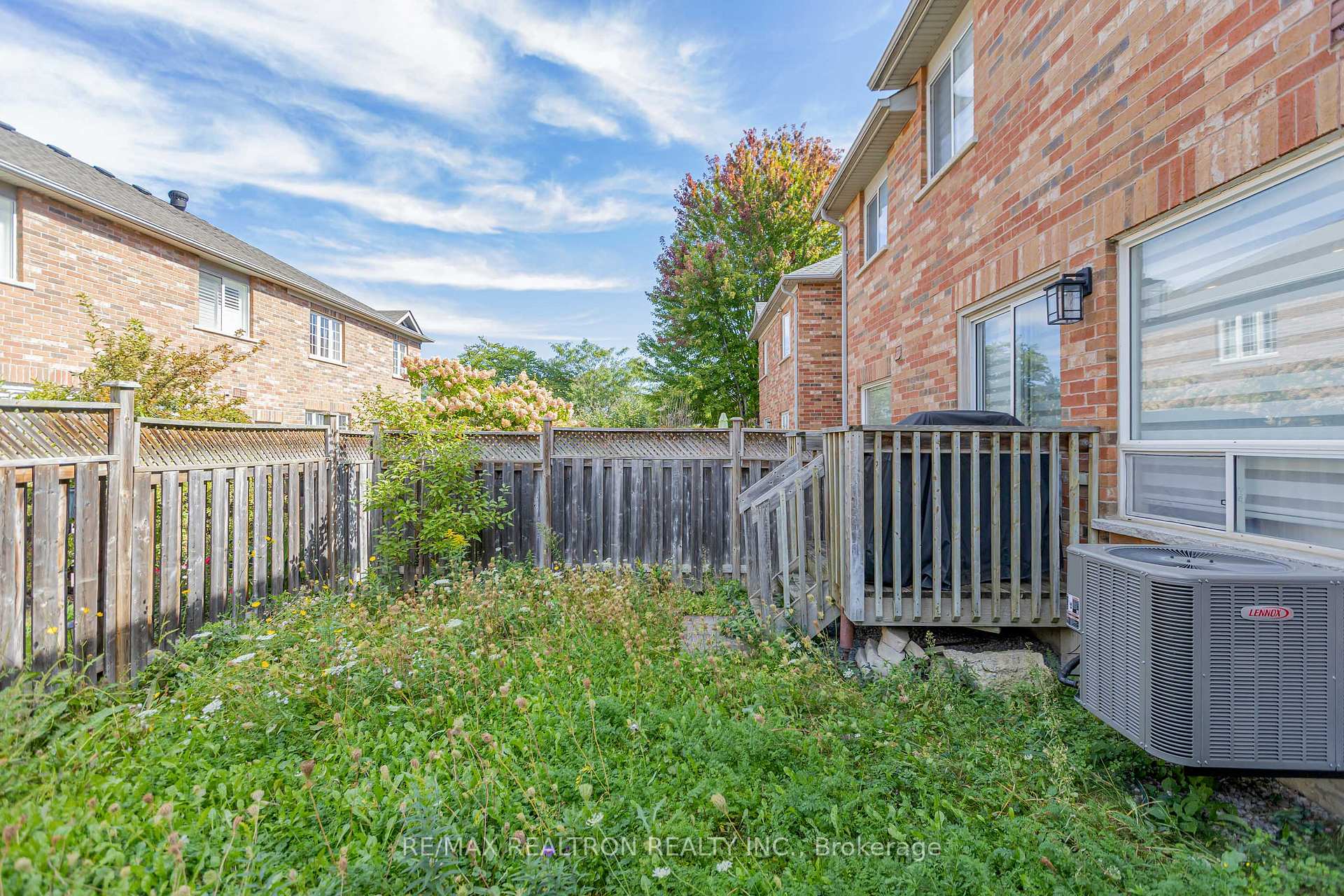 Photo 50 of 10 Macgregor Avenue, Richmond Hill, Langstaff — HOMEH