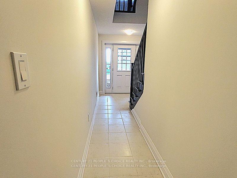 Photo 3 of 255 Raspberry Place, Waterloo, Beechwood/University — HOMEH