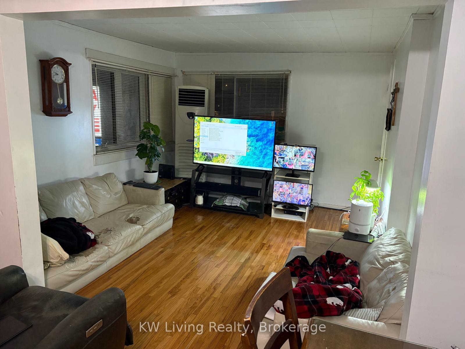Photo 11 of 311 McConnell Street, Mattawa — HOMEH