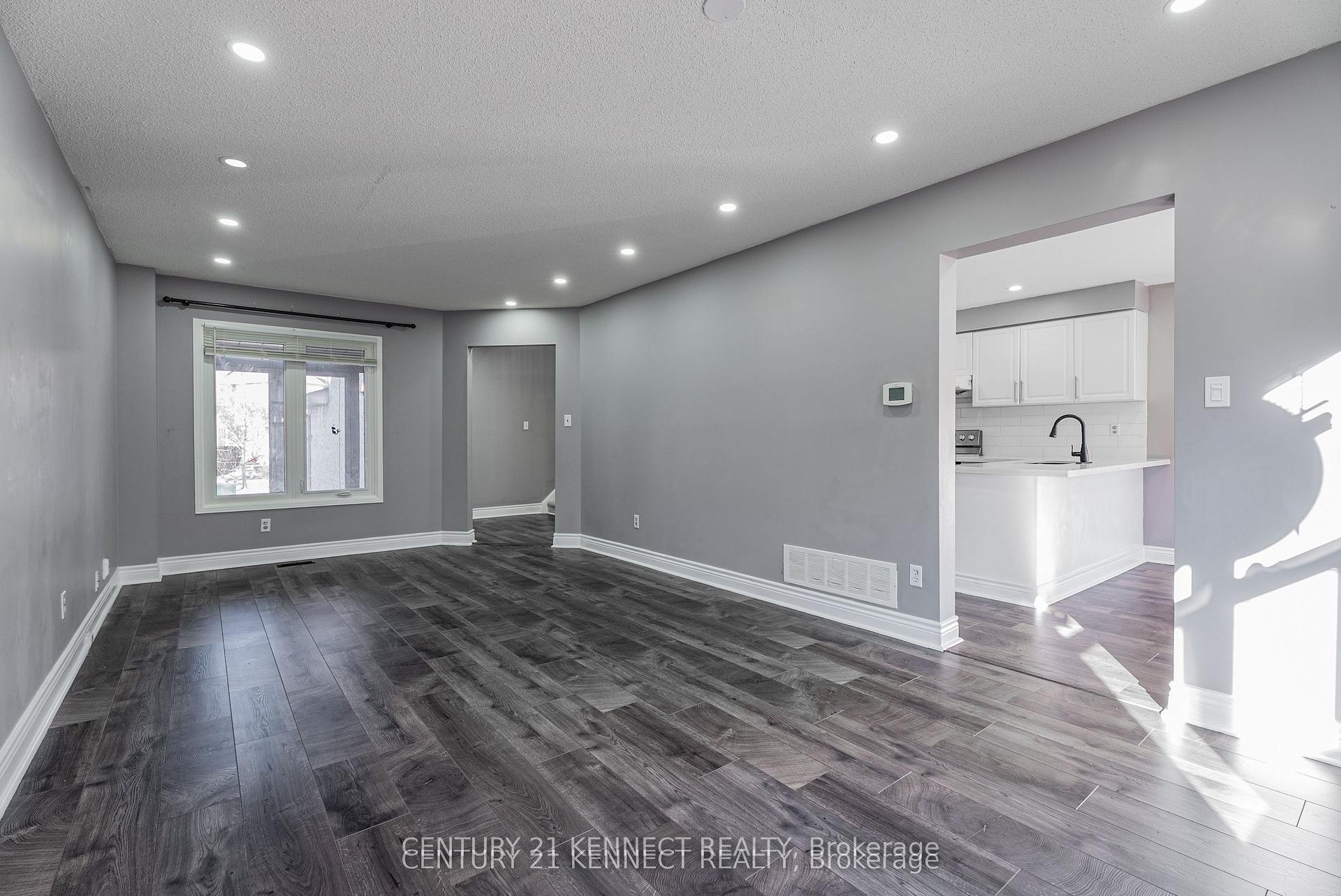 Photo 4 of 5 Knotty Pine Drive, Whitby, Williamsburg — HOMEH