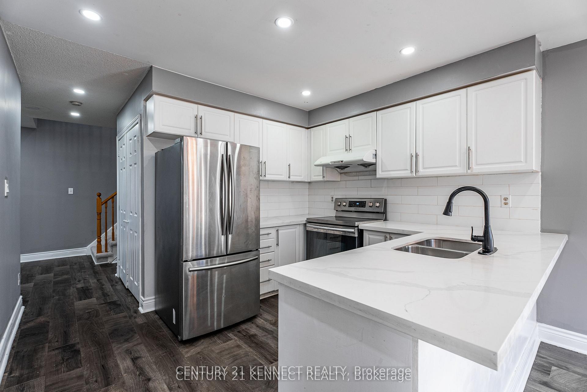 Photo 5 of 5 Knotty Pine Drive, Whitby, Williamsburg — HOMEH