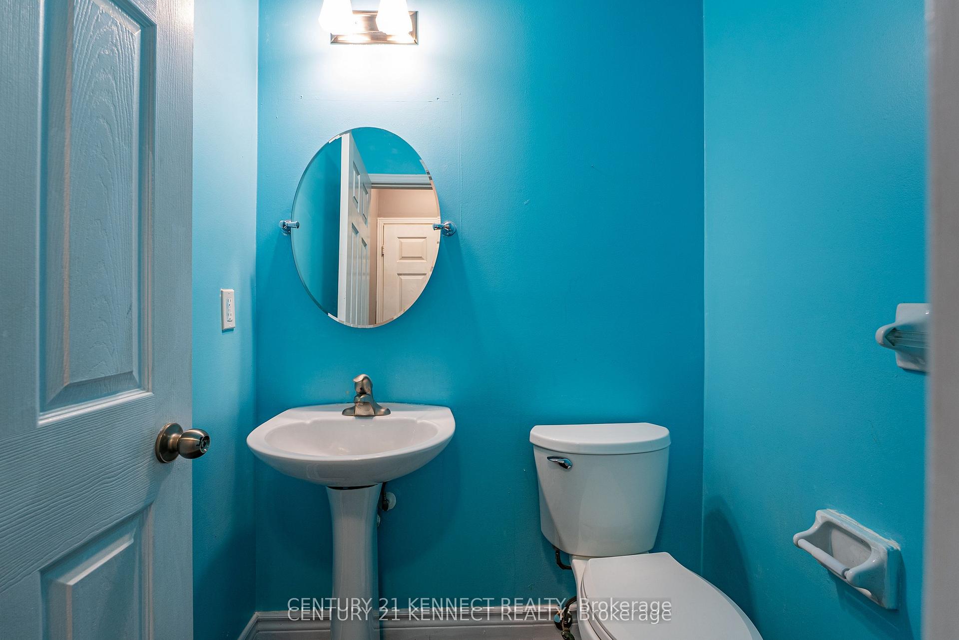 Photo 9 of 5 Knotty Pine Drive, Whitby, Williamsburg — HOMEH