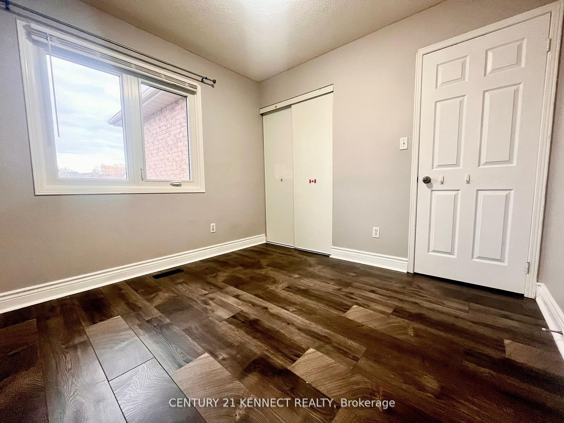 Photo 10 of 5 Knotty Pine Drive, Whitby, Williamsburg — HOMEH