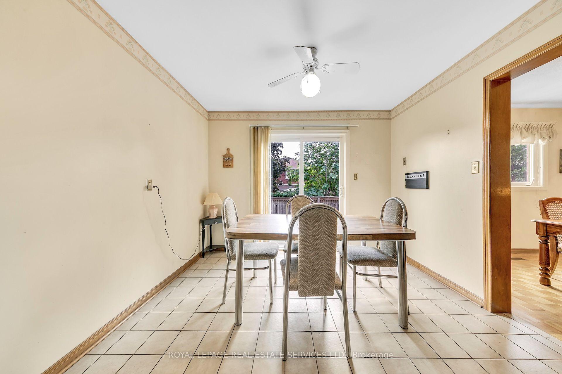 Photo 26 of 47 Velvet Crescent, Vaughan, East Woodbridge — HOMEH