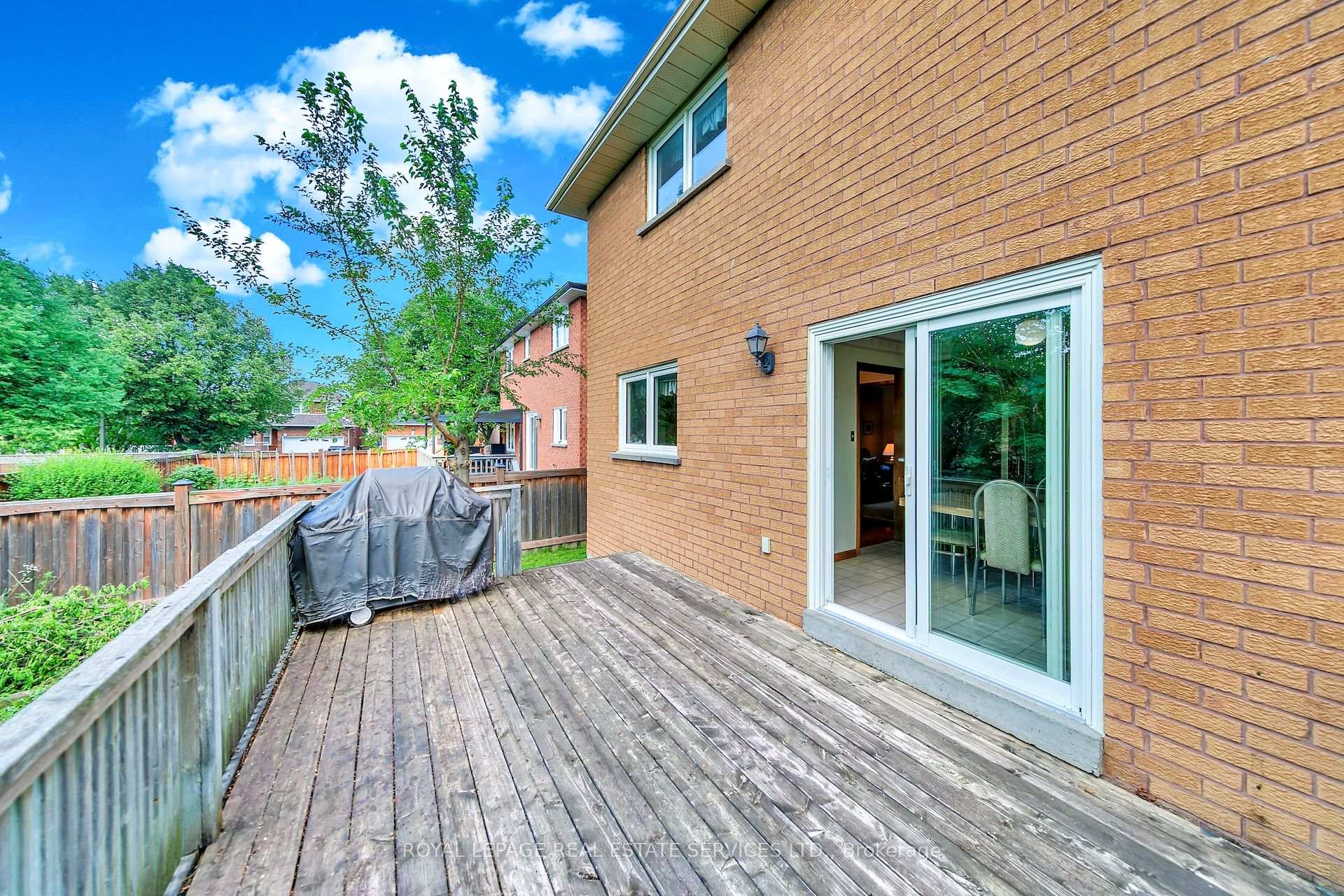 Photo 31 of 47 Velvet Crescent, Vaughan, East Woodbridge — HOMEH