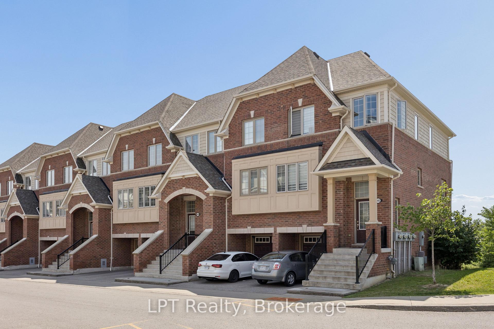 Photo 4 of Unit 38, 2488 Bromus Path, Oshawa, Windfields — HOMEH