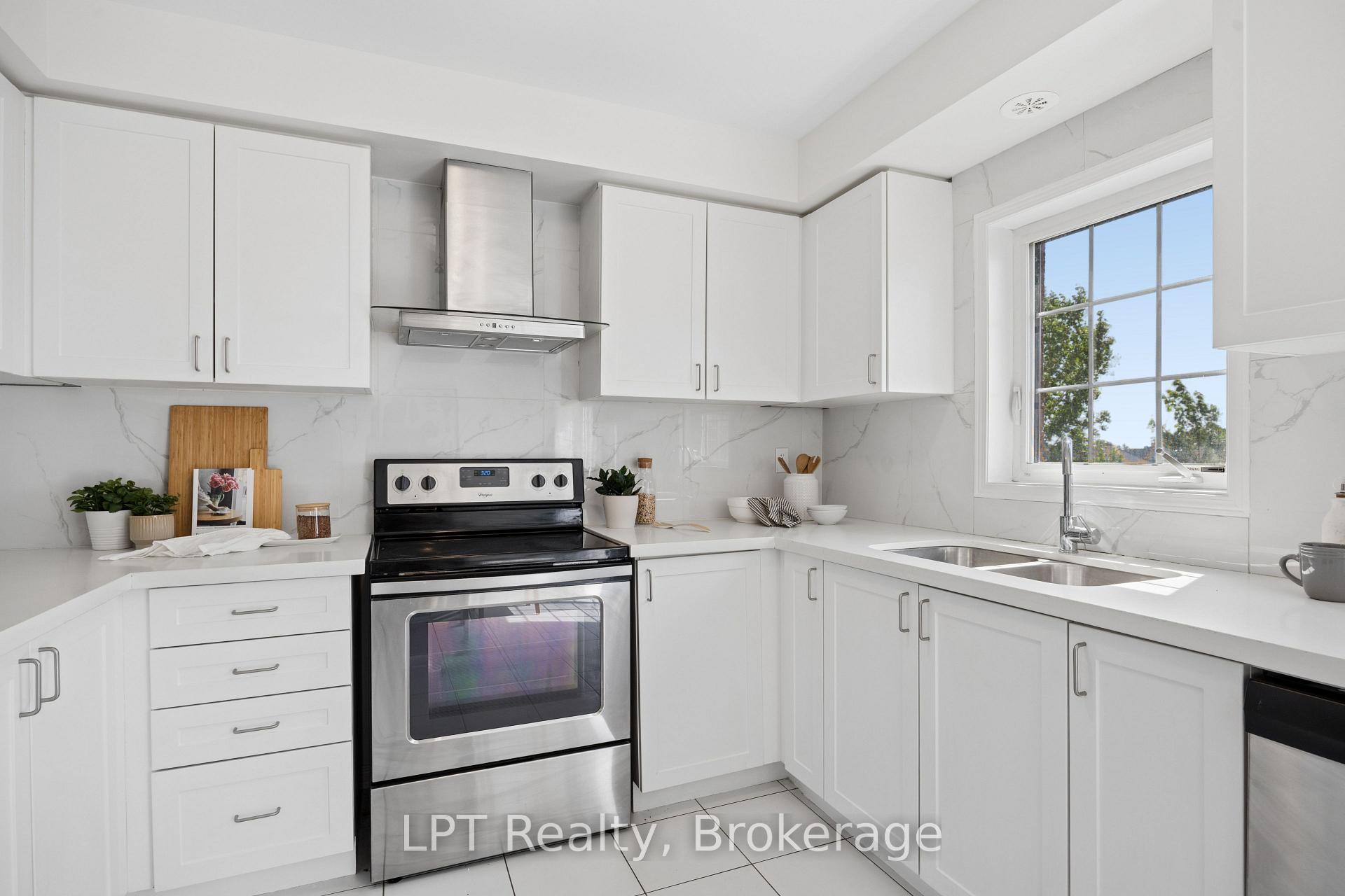 Photo 16 of Unit 38, 2488 Bromus Path, Oshawa, Windfields — HOMEH