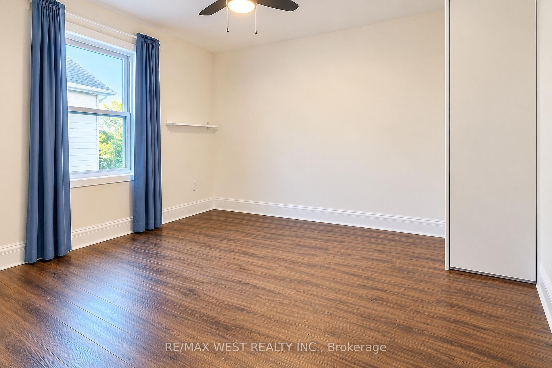 Photo 7 of Unit 4, 117 Rosemount Avenue, North York, Weston — HOMEH