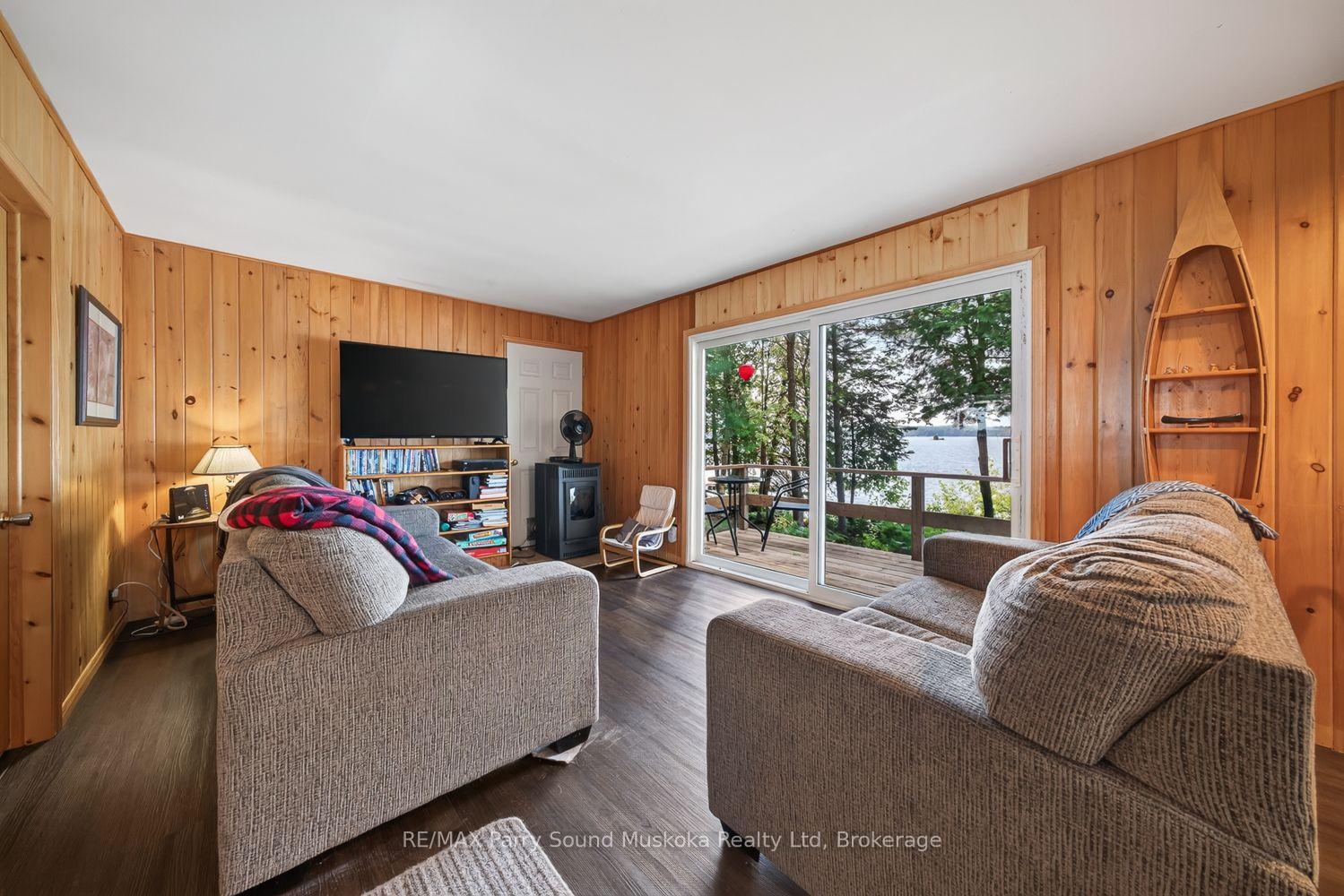Photo 8 of 3 Robinson Road, Magnetawan, Ahmic Harbour — HOMEH