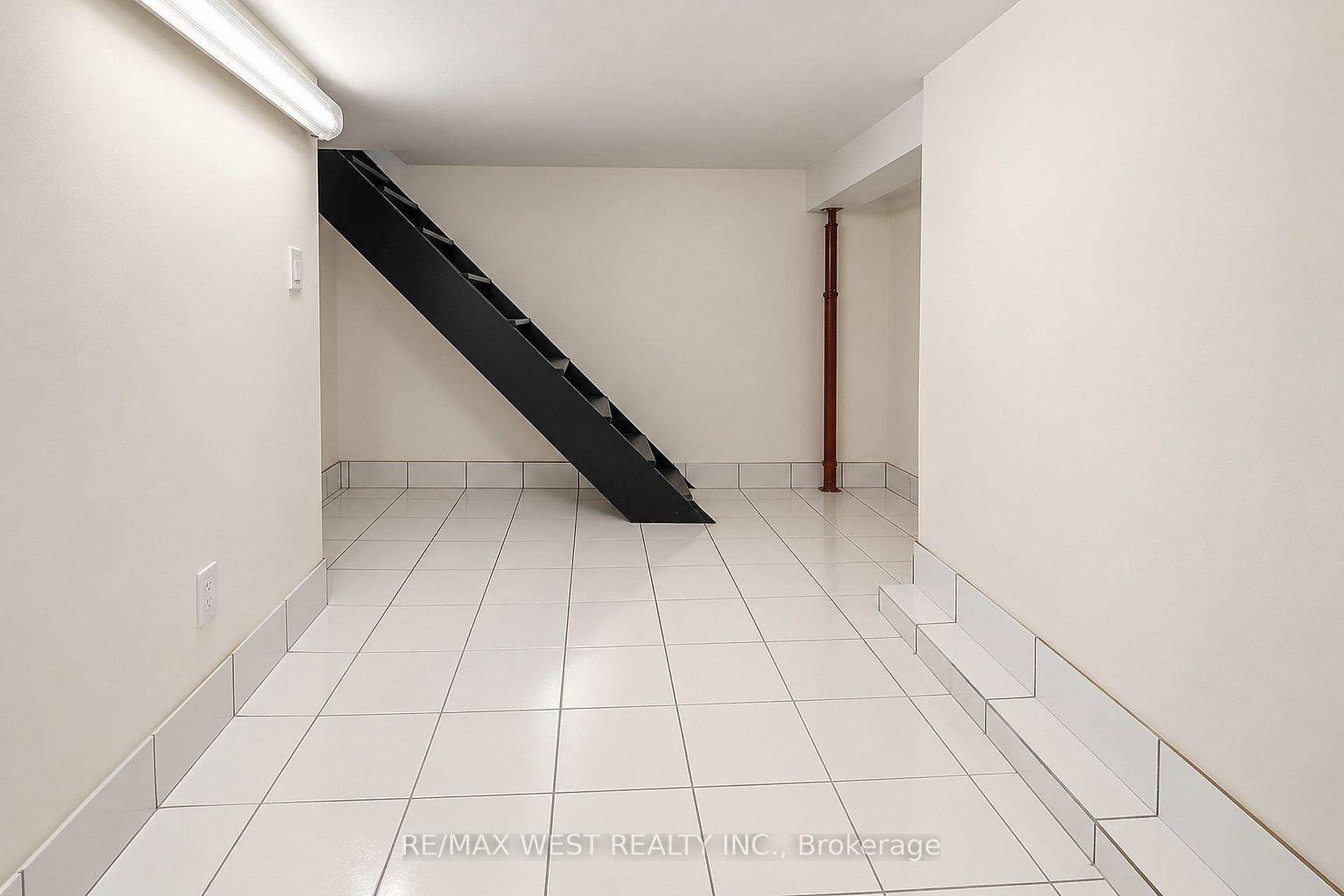 Photo 3 of Unit Bsmt, 117 Rosemount Avenue, North York, Weston — HOMEH