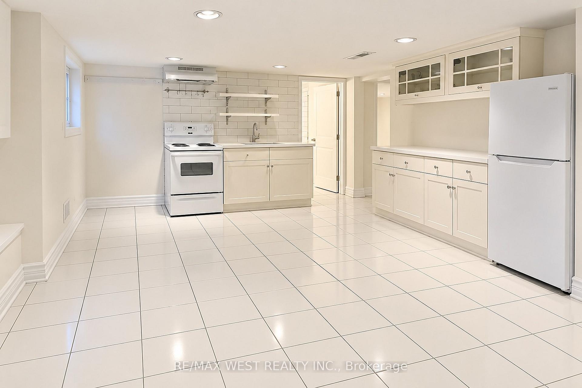 Photo 4 of Unit Bsmt, 117 Rosemount Avenue, North York, Weston — HOMEH
