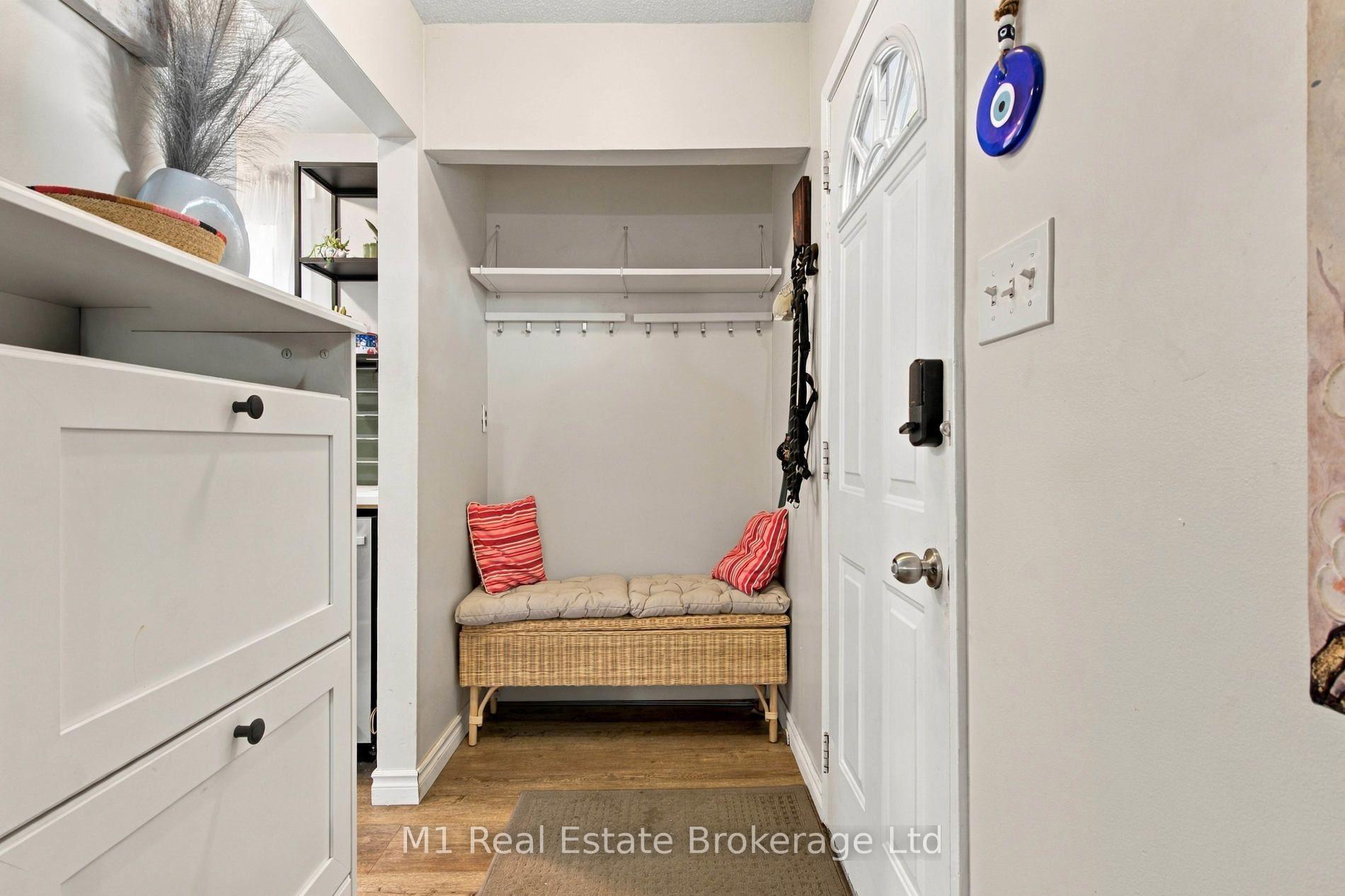 Photo 5 of 166 Natchez Road, Kitchener, Grand River North — HOMEH