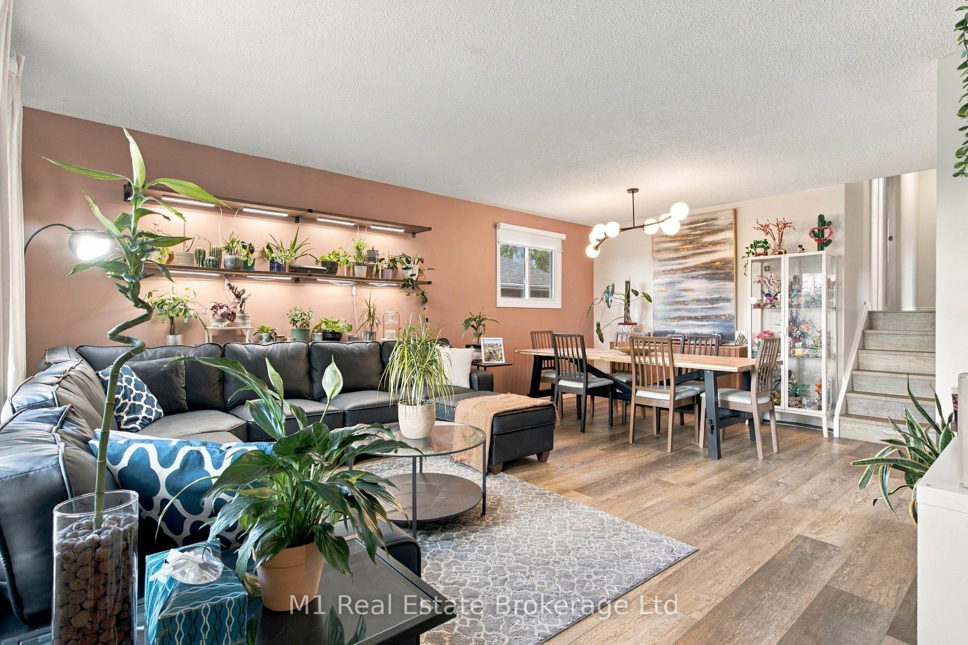 Photo 8 of 166 Natchez Road, Kitchener, Grand River North — HOMEH
