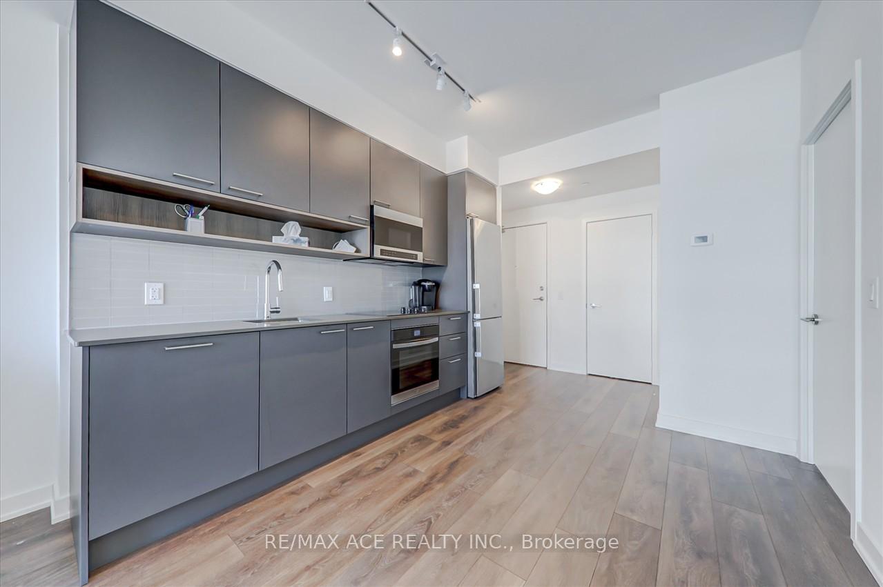 Photo 16 of Unit 317, 3005 Pine Glen Road, Oakville, Westmount — HOMEH