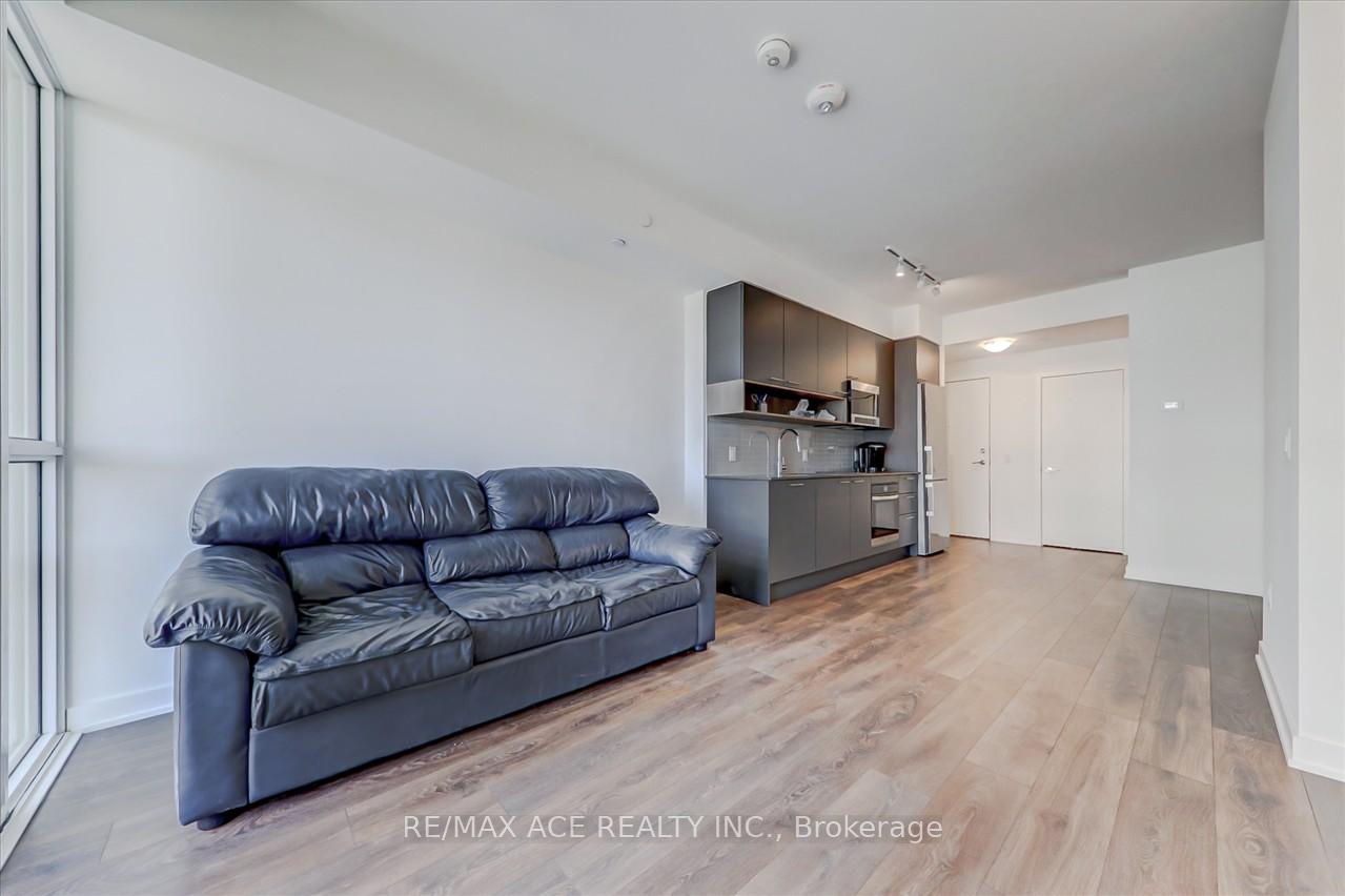 Photo 18 of Unit 317, 3005 Pine Glen Road, Oakville, Westmount — HOMEH