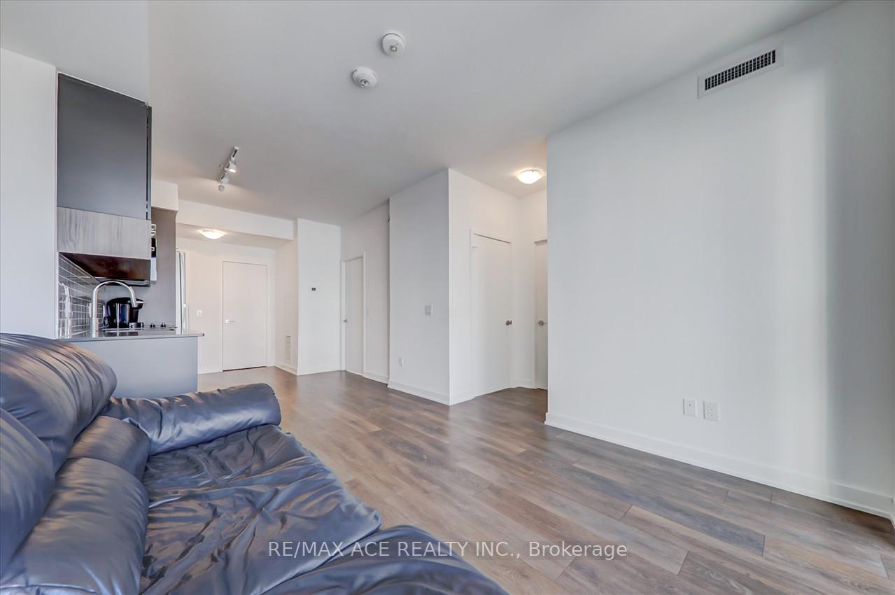 Photo 19 of Unit 317, 3005 Pine Glen Road, Oakville, Westmount — HOMEH