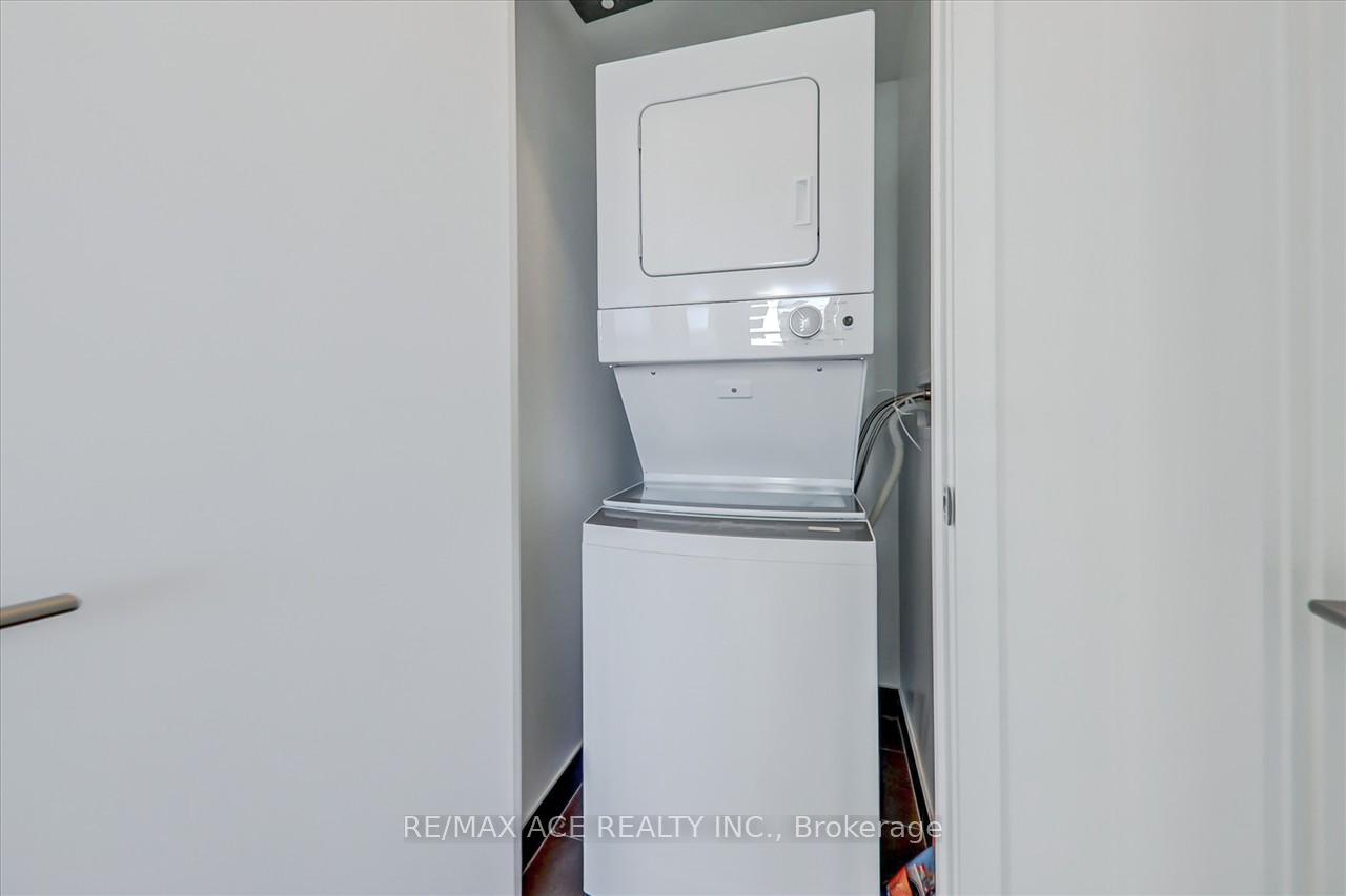Photo 27 of Unit 317, 3005 Pine Glen Road, Oakville, Westmount — HOMEH