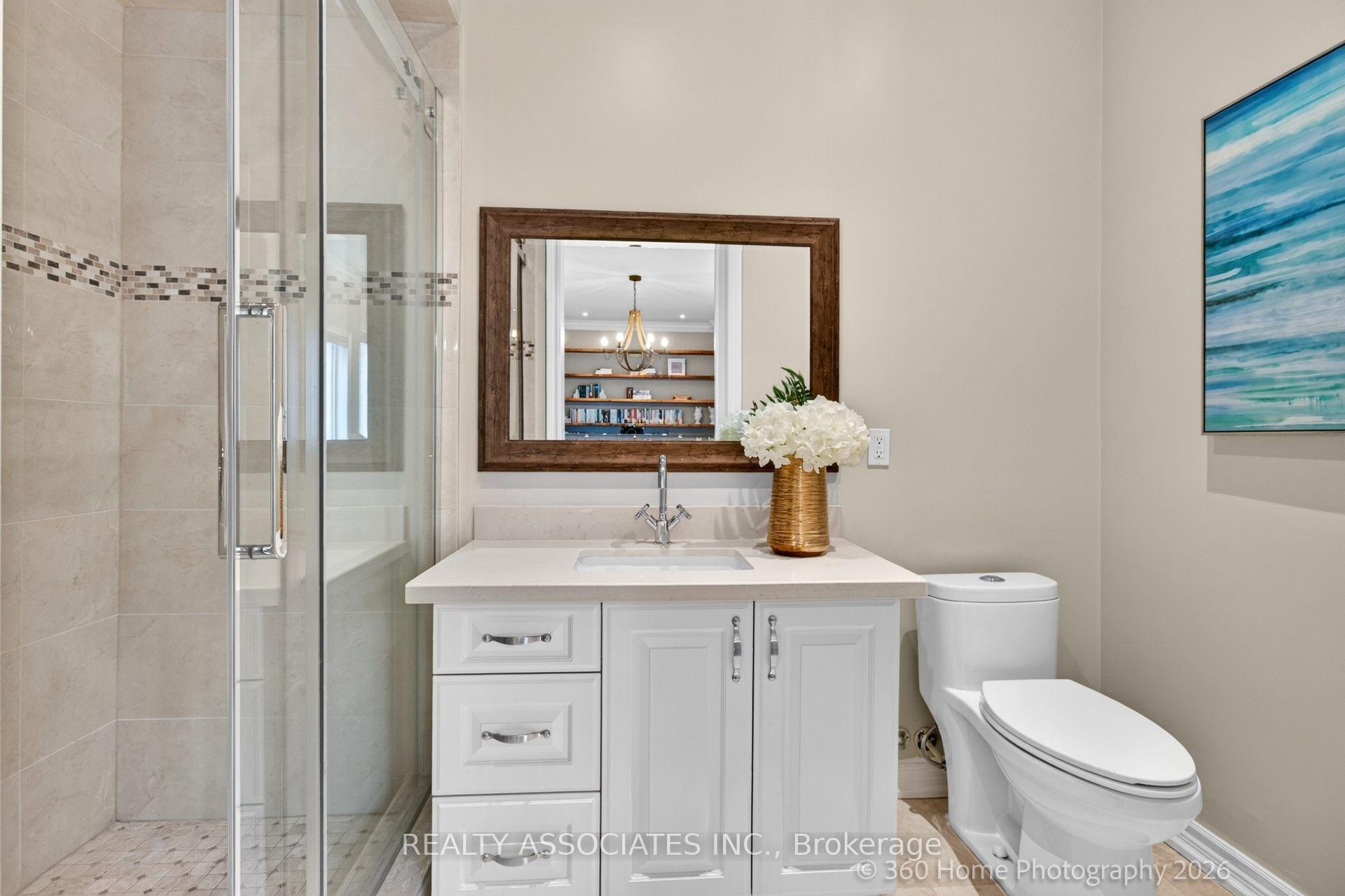 Photo 10 of 128 Coalbrook Court, Vaughan, East Woodbridge — HOMEH