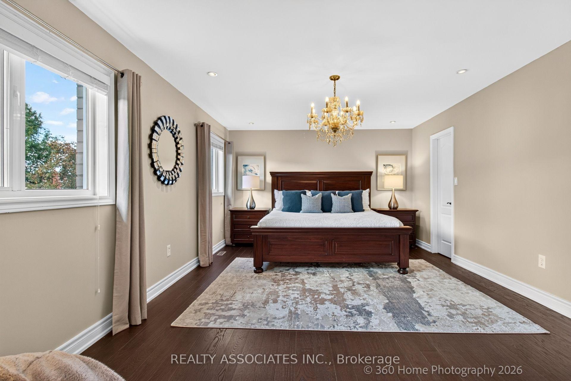 Photo 18 of 128 Coalbrook Court, Vaughan, East Woodbridge — HOMEH