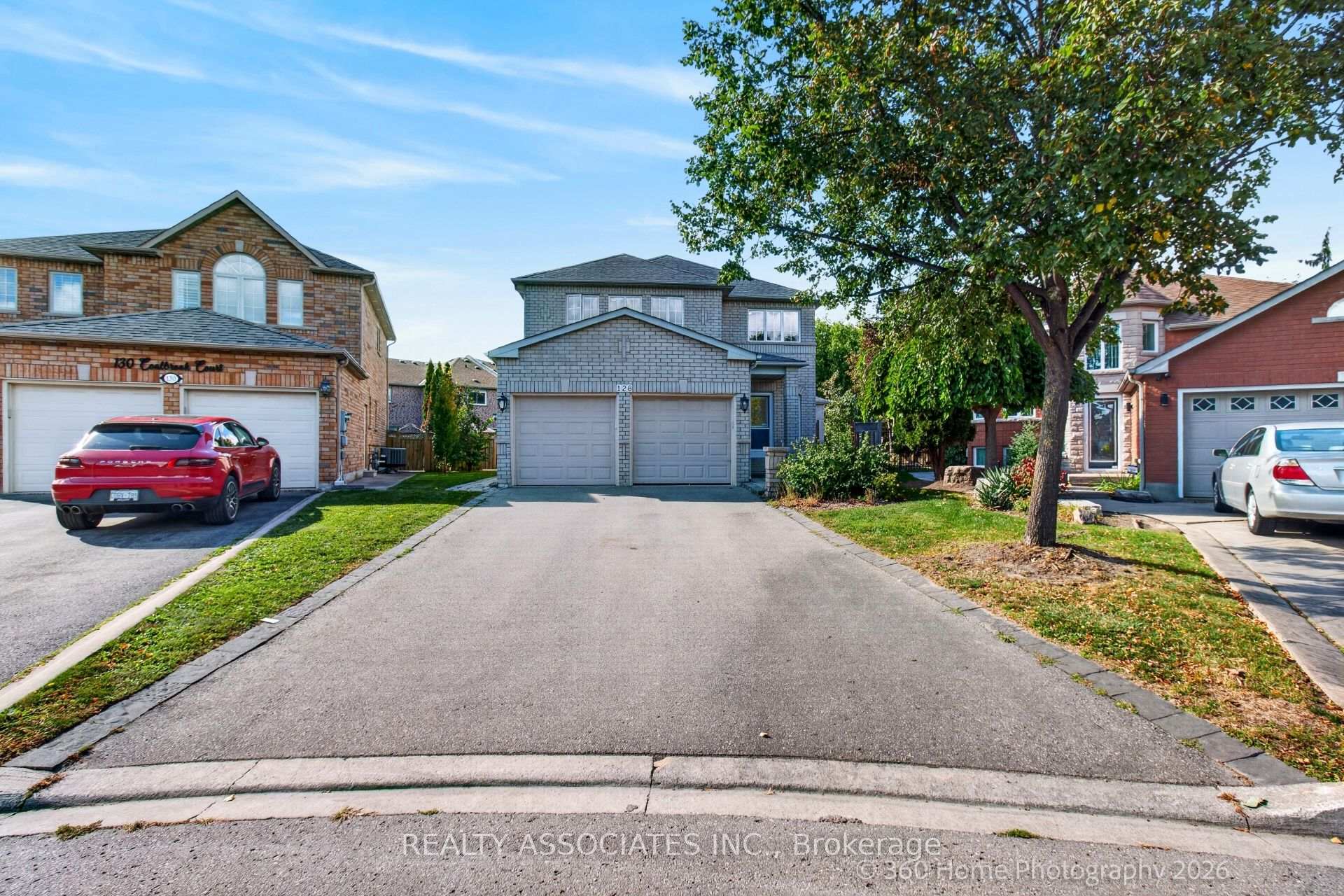Photo 25 of 128 Coalbrook Court, Vaughan, East Woodbridge — HOMEH