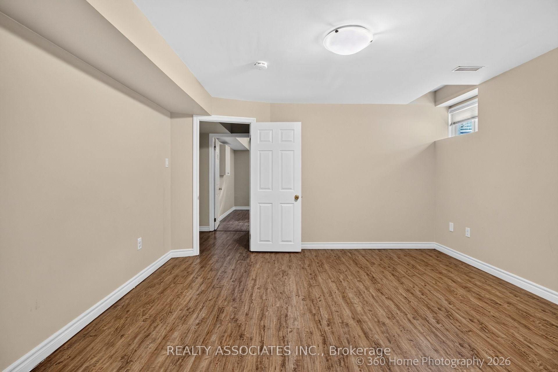 Photo 27 of 128 Coalbrook Court, Vaughan, East Woodbridge — HOMEH