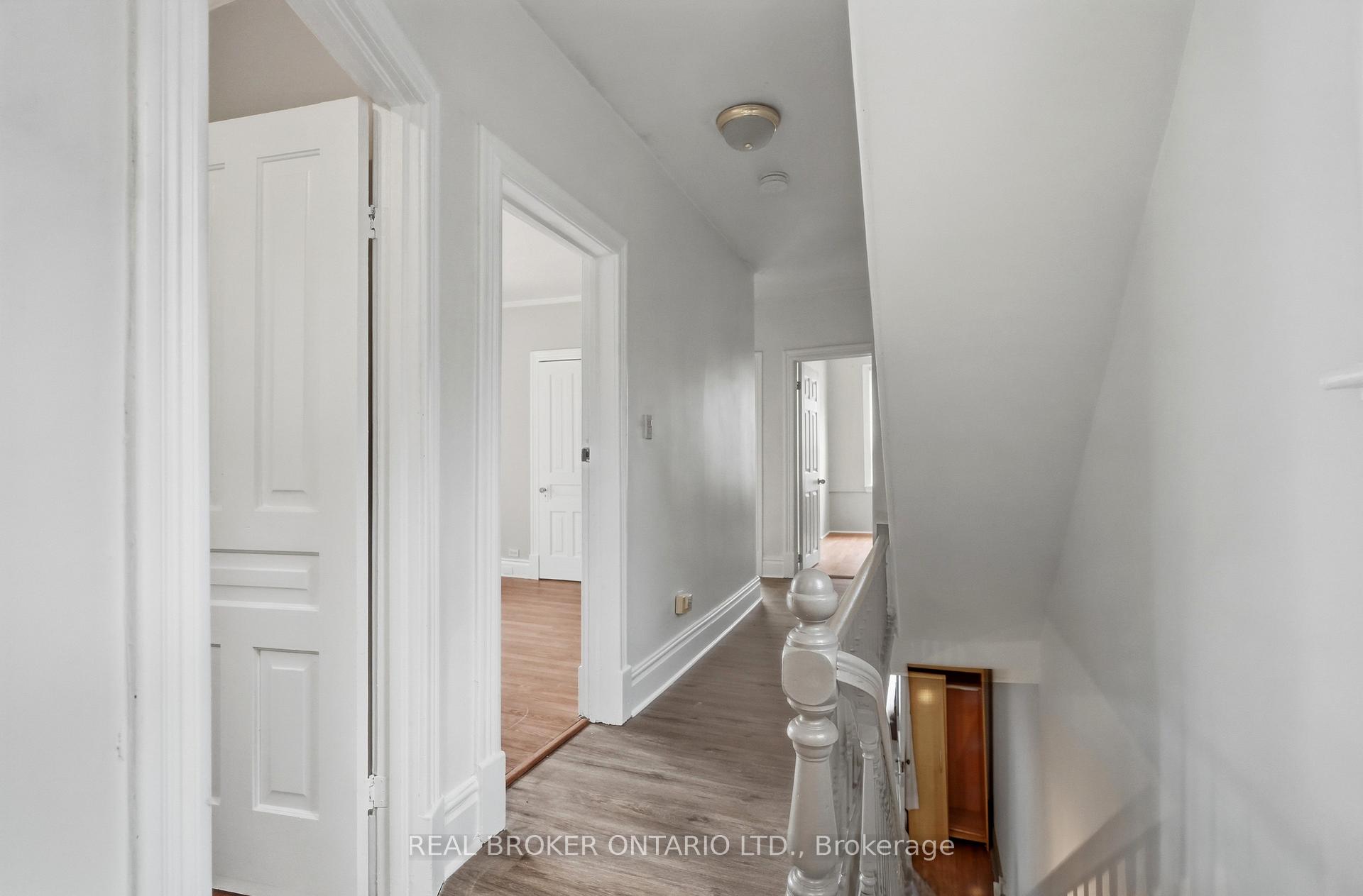 Photo 20 of 418 Main Street W, Hamilton, Strathcona — HOMEH