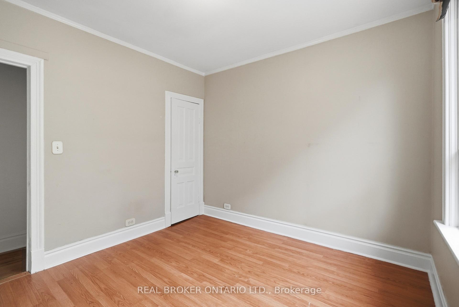 Photo 32 of 418 Main Street W, Hamilton, Strathcona — HOMEH