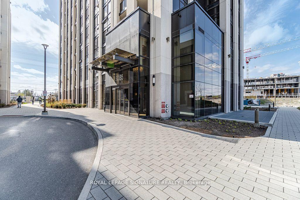 Photo 3 of Unit 108, 9085 Jane Street, Vaughan, Concord — HOMEH