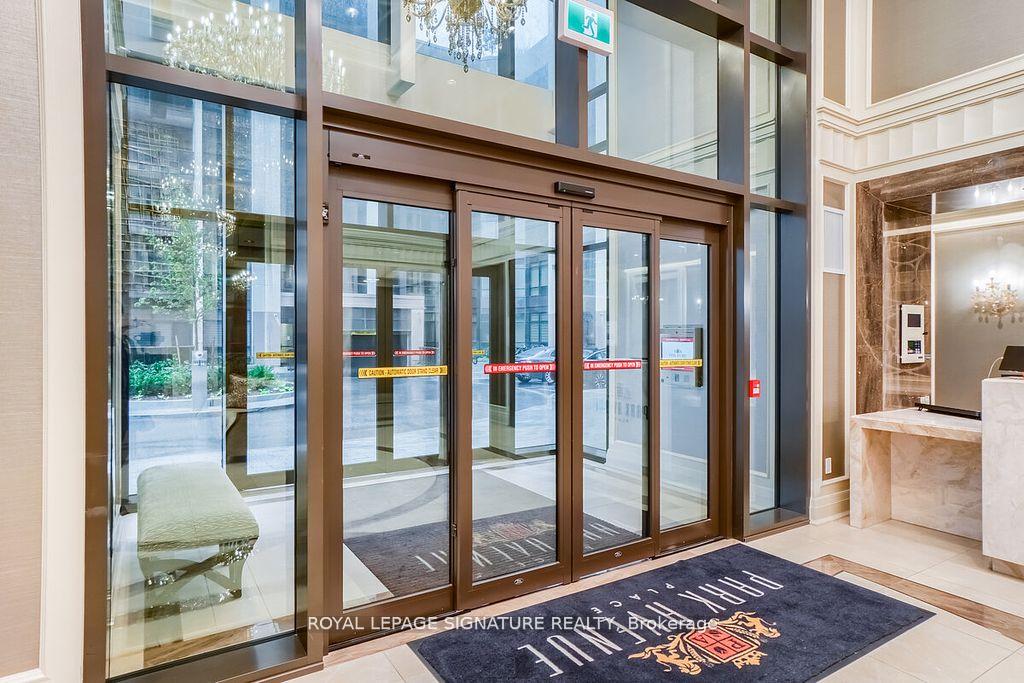 Photo 5 of Unit 108, 9085 Jane Street, Vaughan, Concord — HOMEH