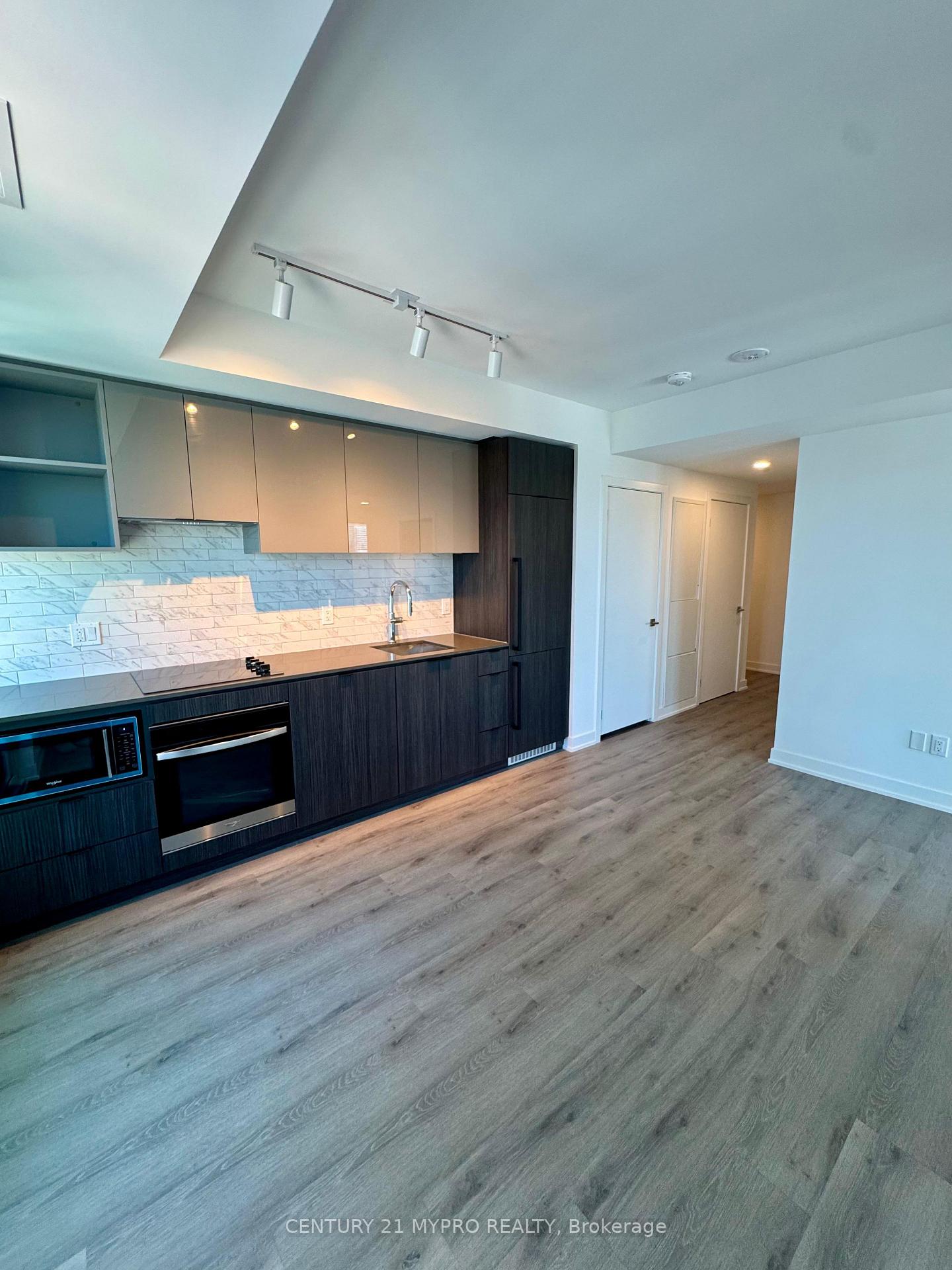 Photo 3 of Unit 4506, 252 Church Street, Toronto, Church-Yonge Corridor — HOMEH