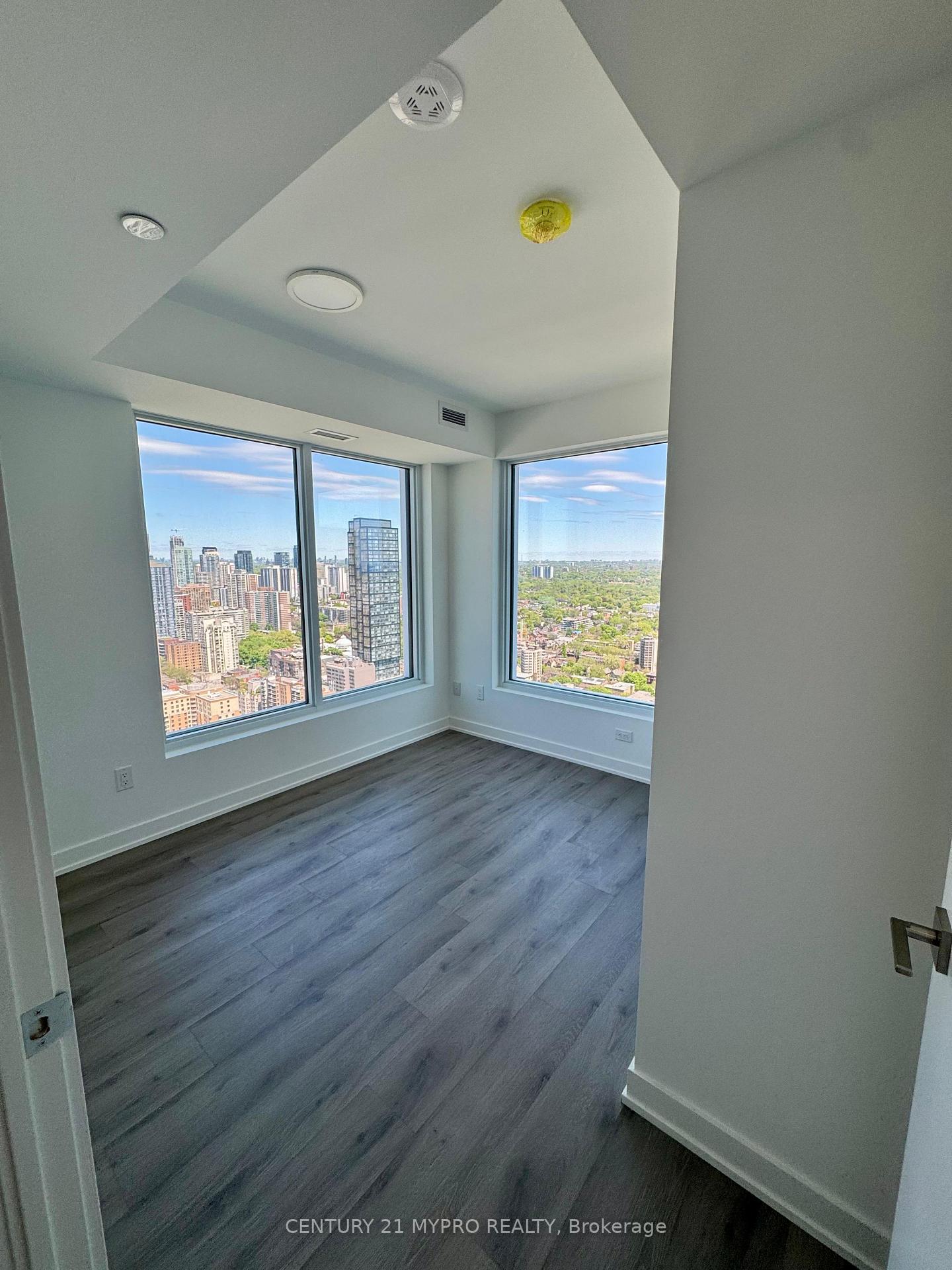 Photo 6 of Unit 4506, 252 Church Street, Toronto, Church-Yonge Corridor — HOMEH