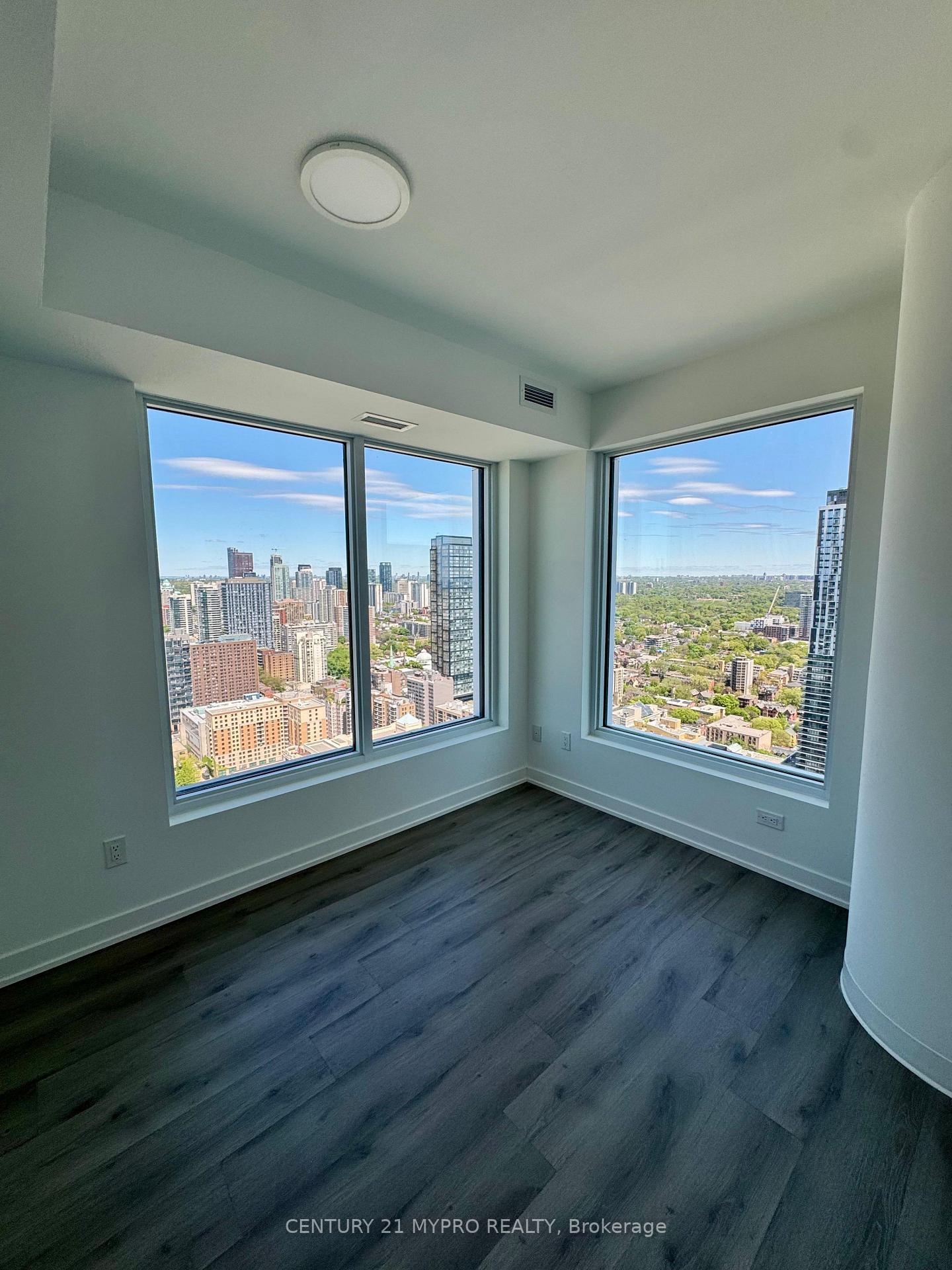 Photo 7 of Unit 4506, 252 Church Street, Toronto, Church-Yonge Corridor — HOMEH