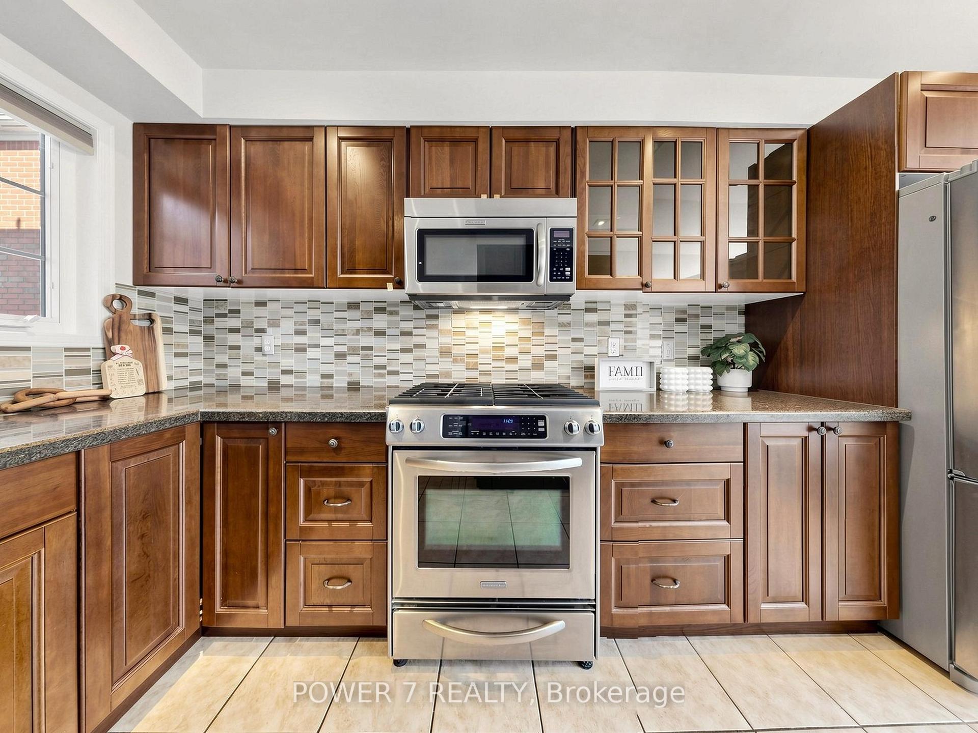 Photo 13 of 61 Millcliff Circle, Aurora, Aurora Grove — HOMEH