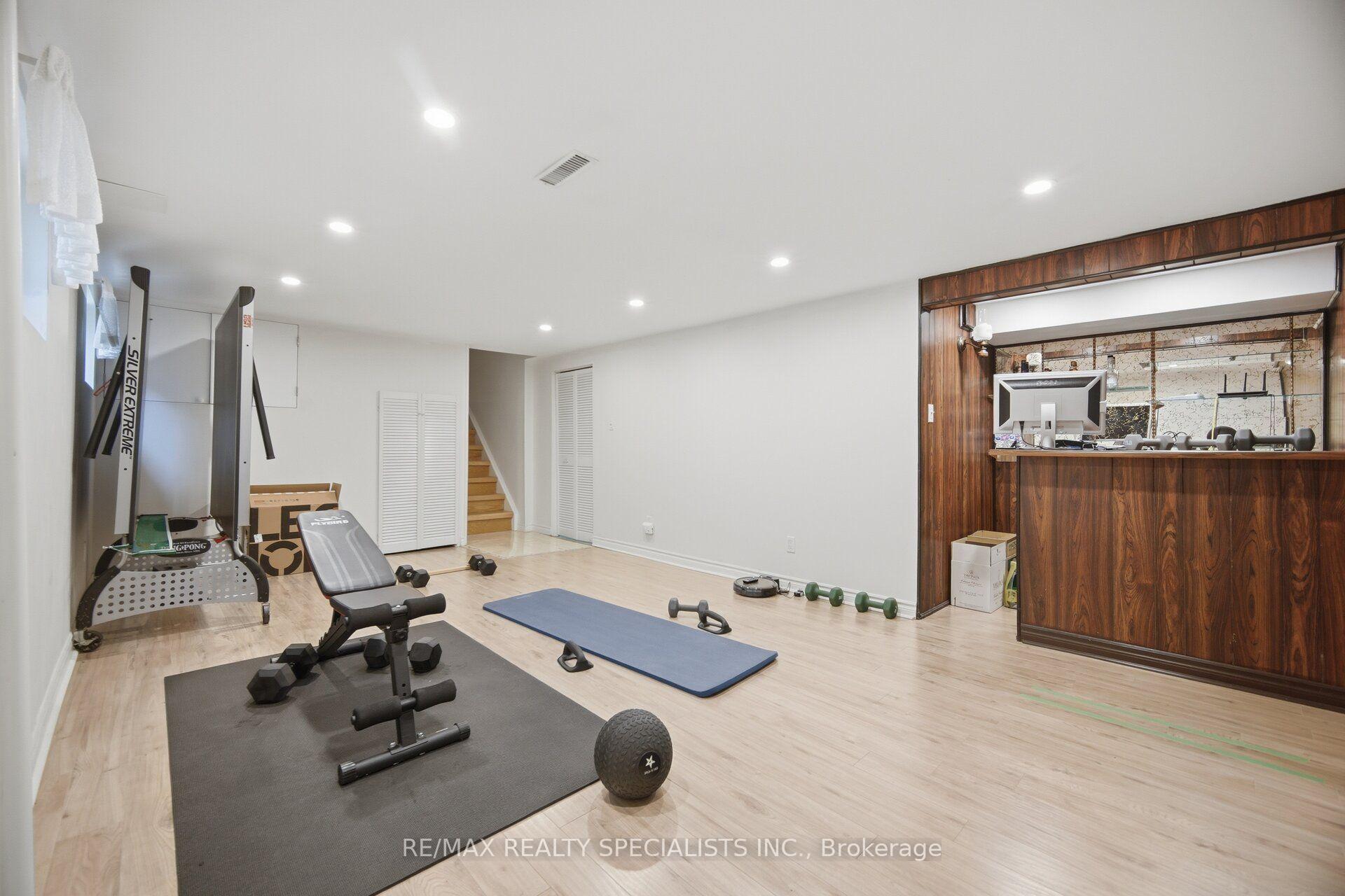Photo 21 of 3637 Chiplow Road, Mississauga, Applewood — HOMEH