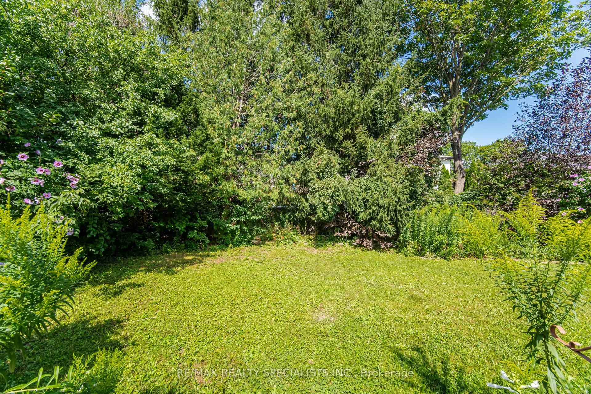 Photo 27 of 3637 Chiplow Road, Mississauga, Applewood — HOMEH