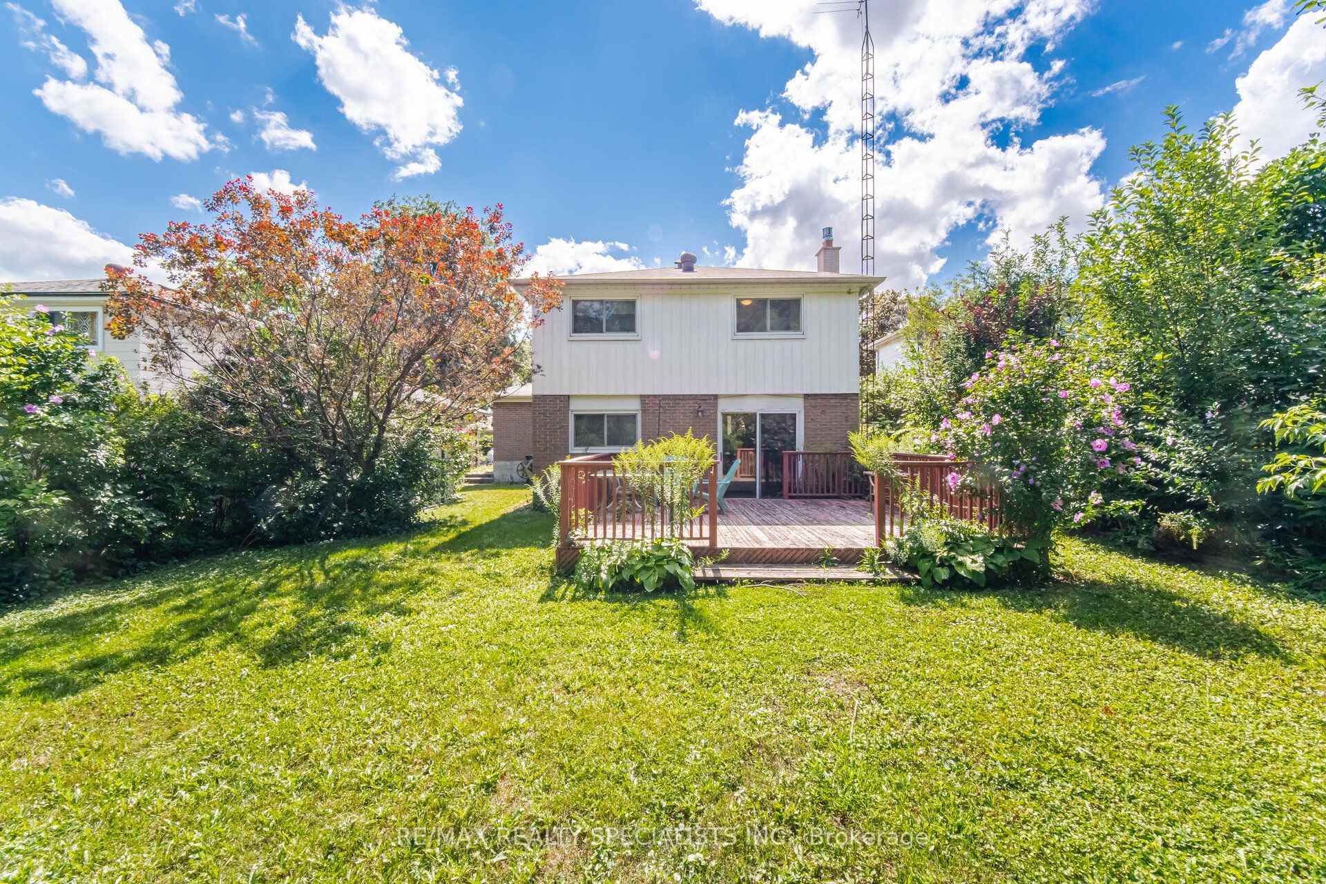 Photo 33 of 3637 Chiplow Road, Mississauga, Applewood — HOMEH