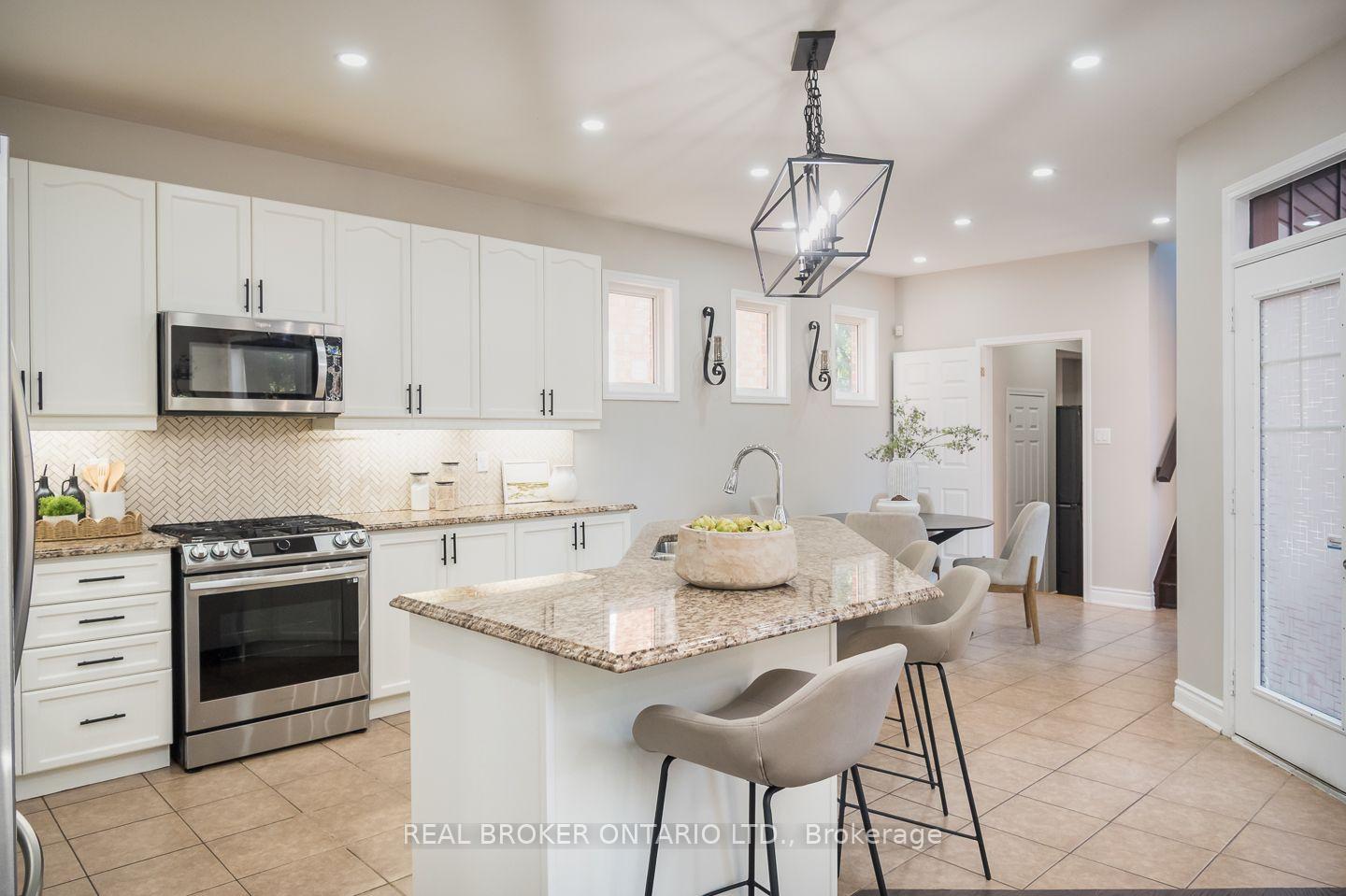 Photo 13 of 619 Snider Terrace, Milton, Coates — HOMEH