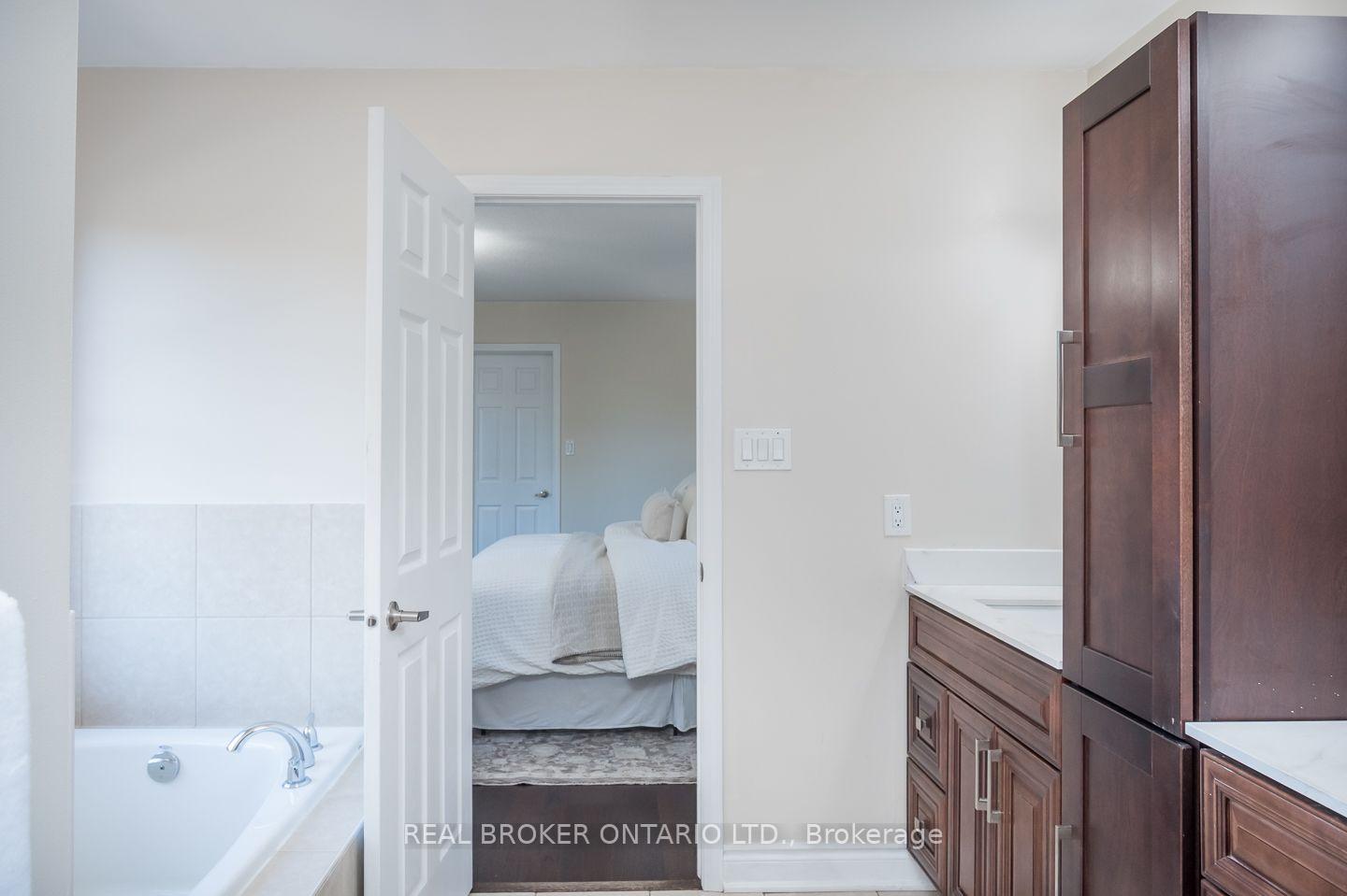 Photo 35 of 619 Snider Terrace, Milton, Coates — HOMEH