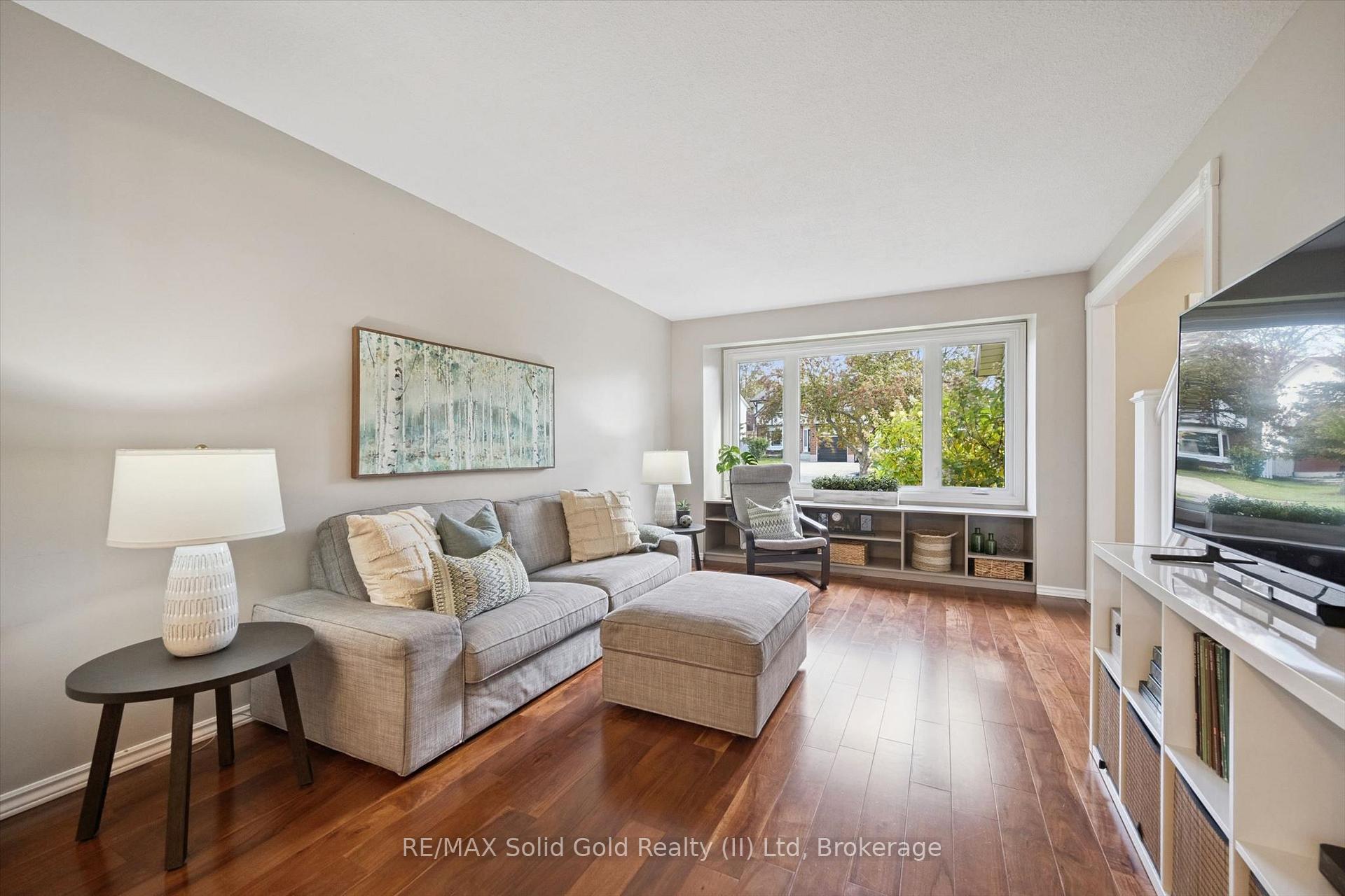 Photo of 143 Hillbrook Crescent