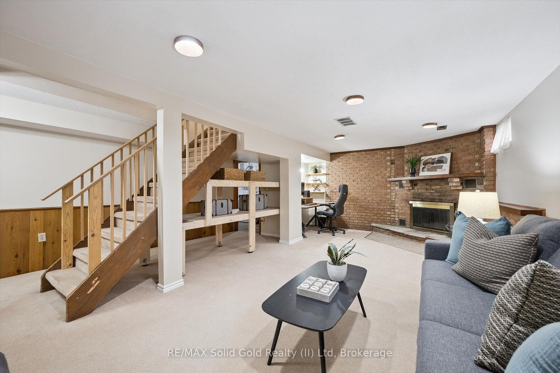Photo 26 of 143 Hillbrook Crescent, Kitchener, Forest Heights — HOMEH
