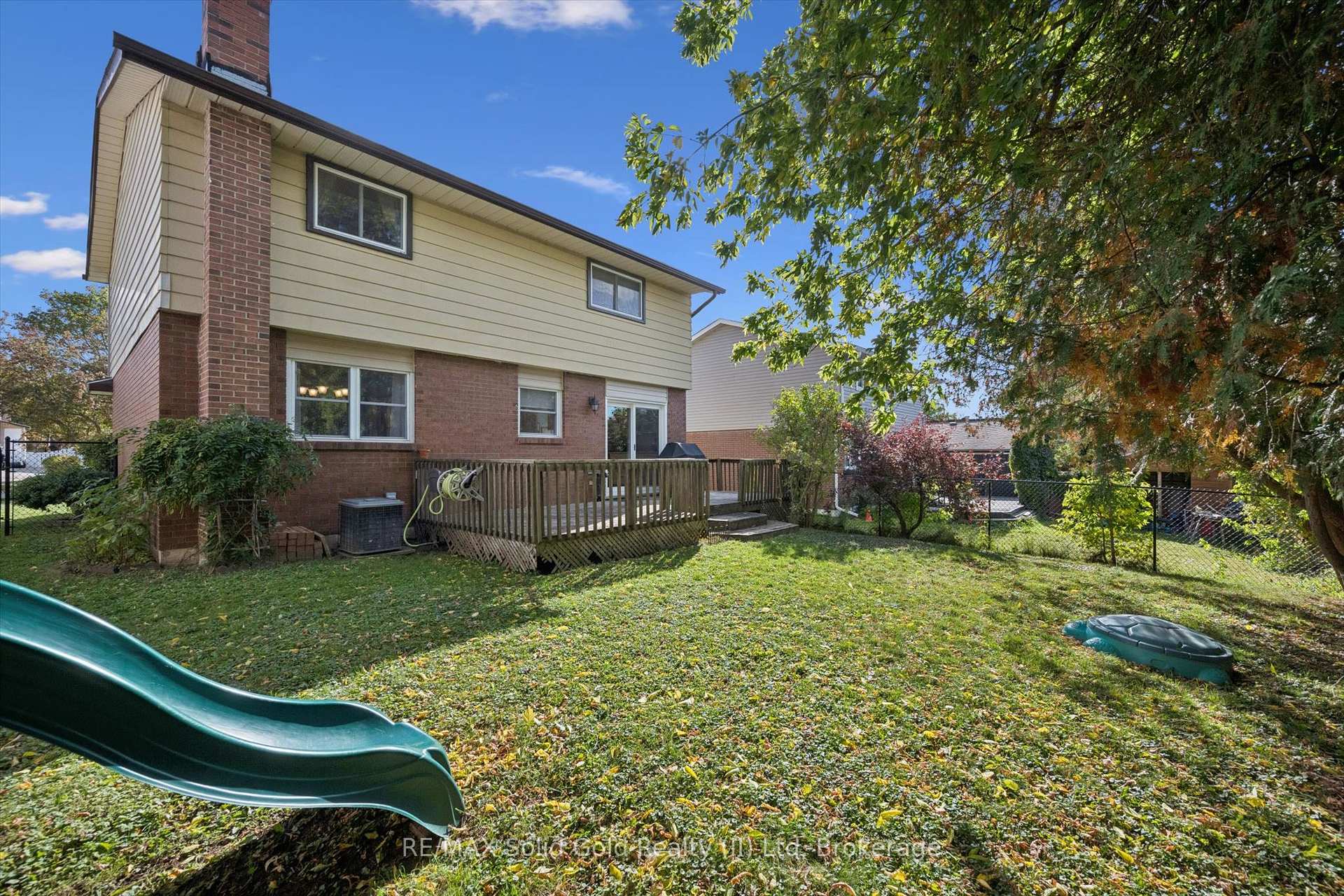 Photo 36 of 143 Hillbrook Crescent, Kitchener, Forest Heights — HOMEH