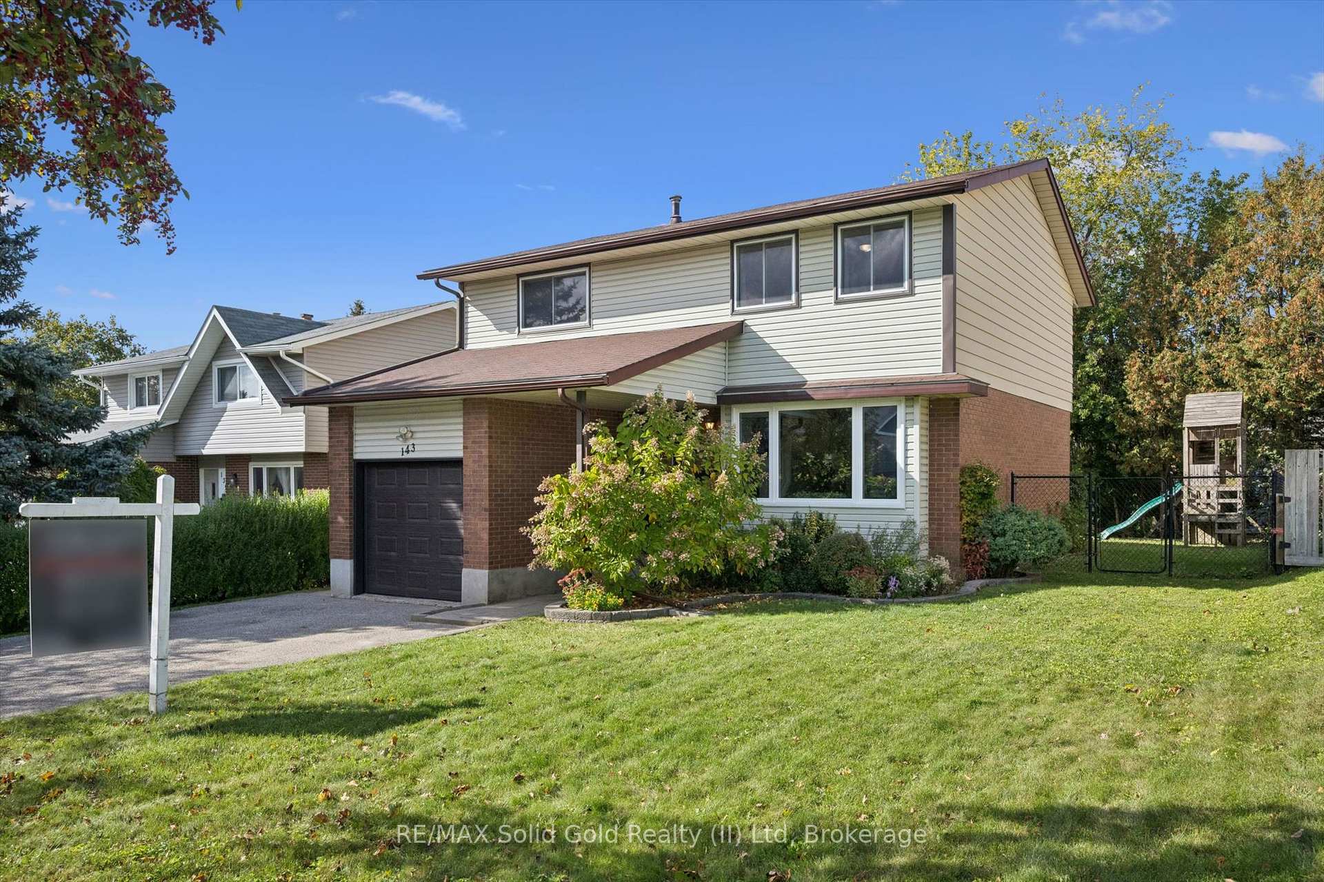 Photo 38 of 143 Hillbrook Crescent, Kitchener, Forest Heights — HOMEH