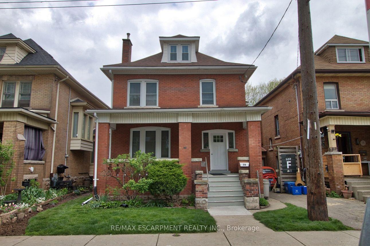 Photo of Unit 2, 70 Spadina Avenue