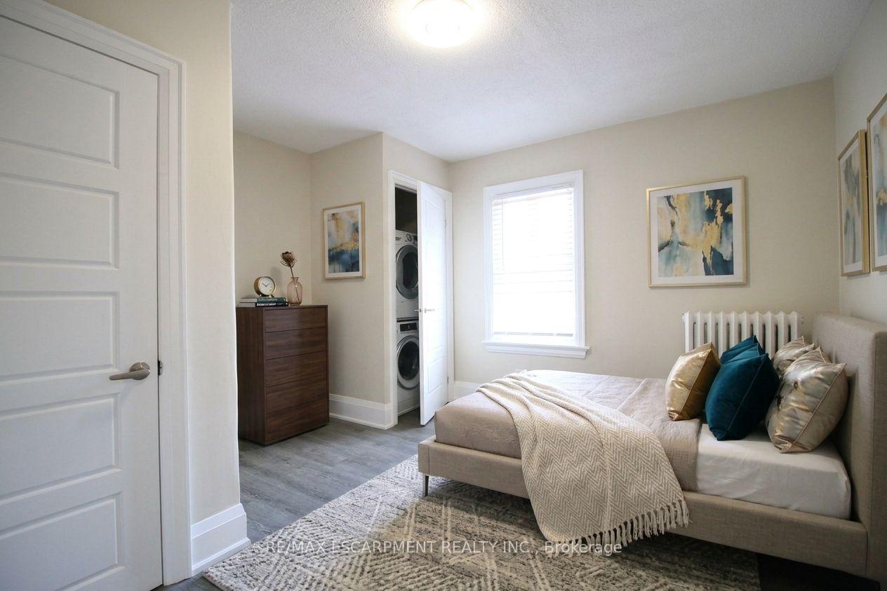 Photo 10 of Unit 2, 70 Spadina Avenue, Hamilton, Stipley — HOMEH