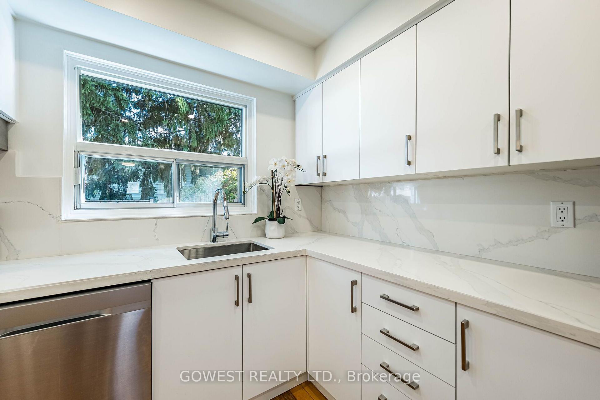 Photo 14 of Unit 75, 1055 Shawnmarr Road, Mississauga, Port Credit — HOMEH