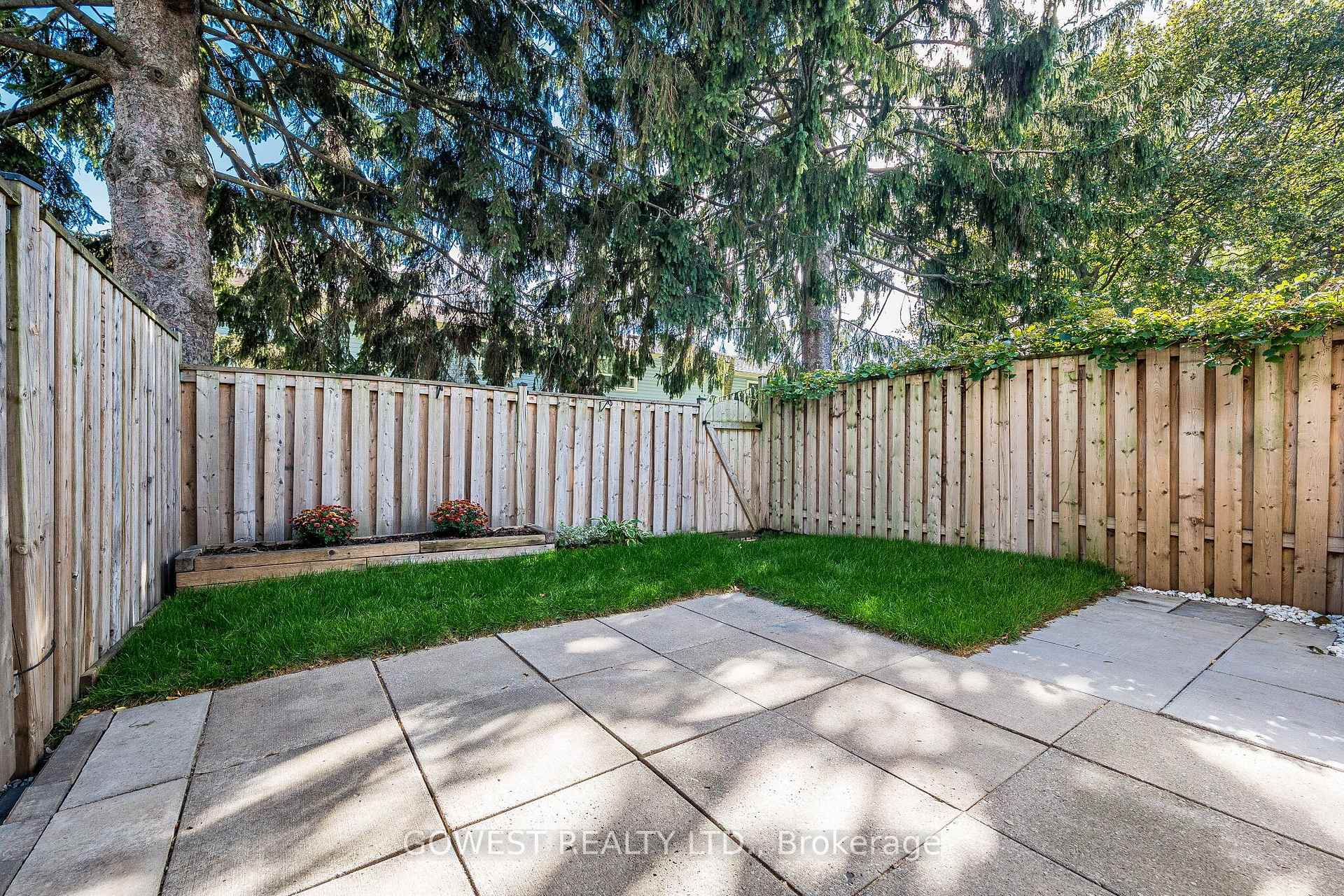 Photo 44 of Unit 75, 1055 Shawnmarr Road, Mississauga, Port Credit — HOMEH