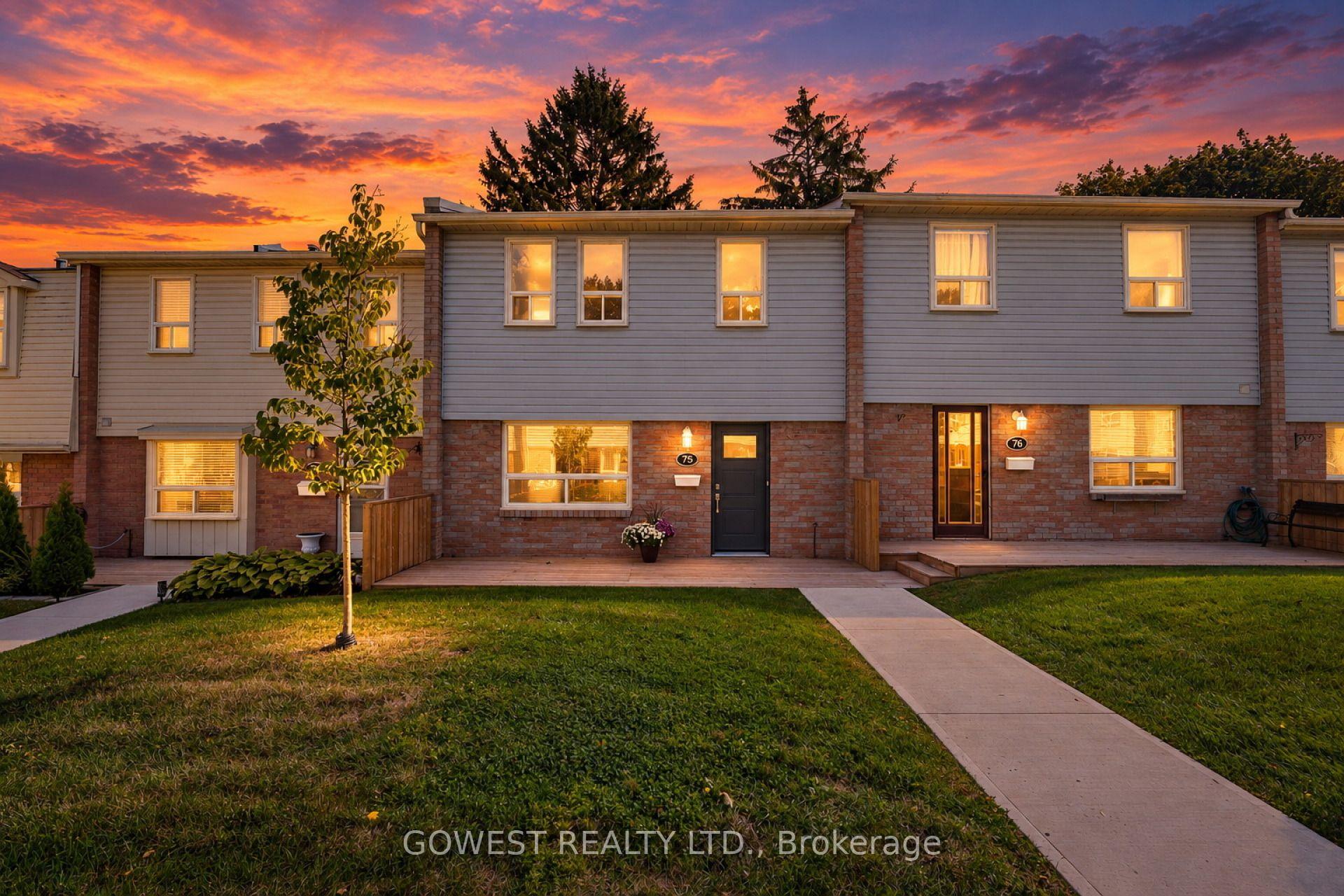 Photo 3 of Unit 75, 1055 Shawnmarr Road, Mississauga, Port Credit — HOMEH