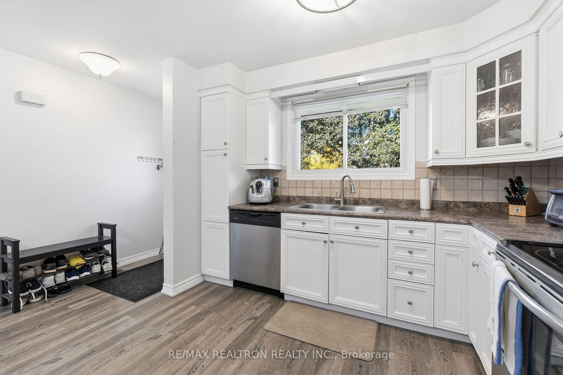Photo 12 of 65 Mcilwraith Crescent, Guelph, Grange Road — HOMEH
