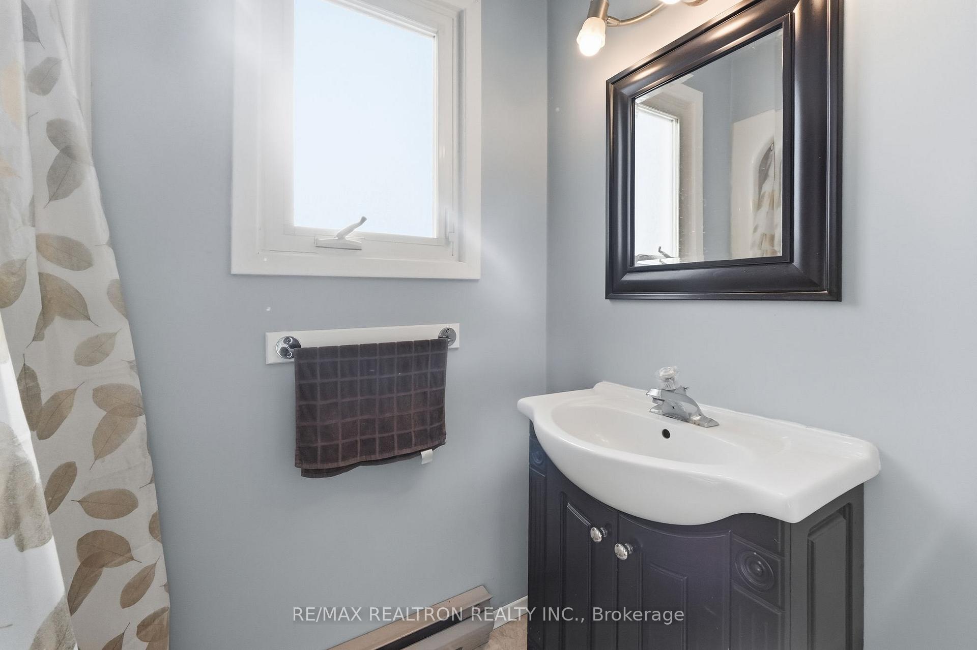Photo 27 of 65 Mcilwraith Crescent, Guelph, Grange Road — HOMEH